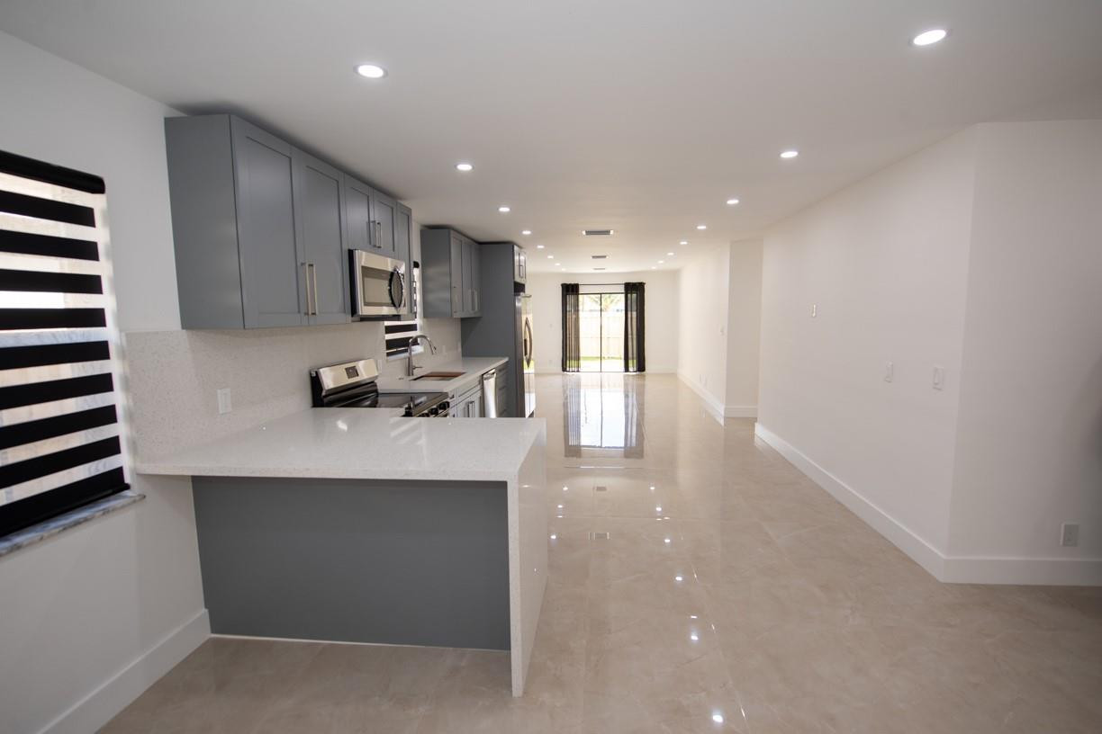 TOWN OF MODELO (DANIA) B-49 - Residential