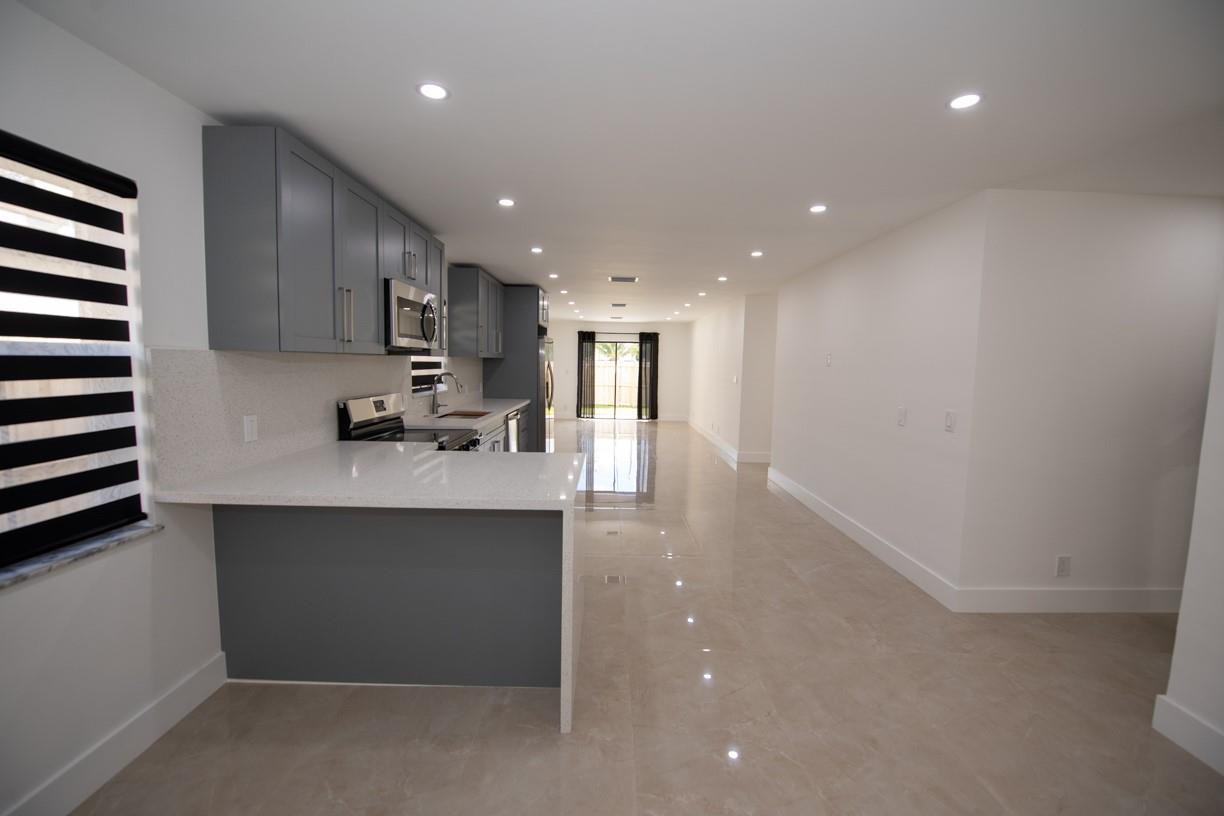 TOWN OF MODELO (DANIA) B-49 - Residential