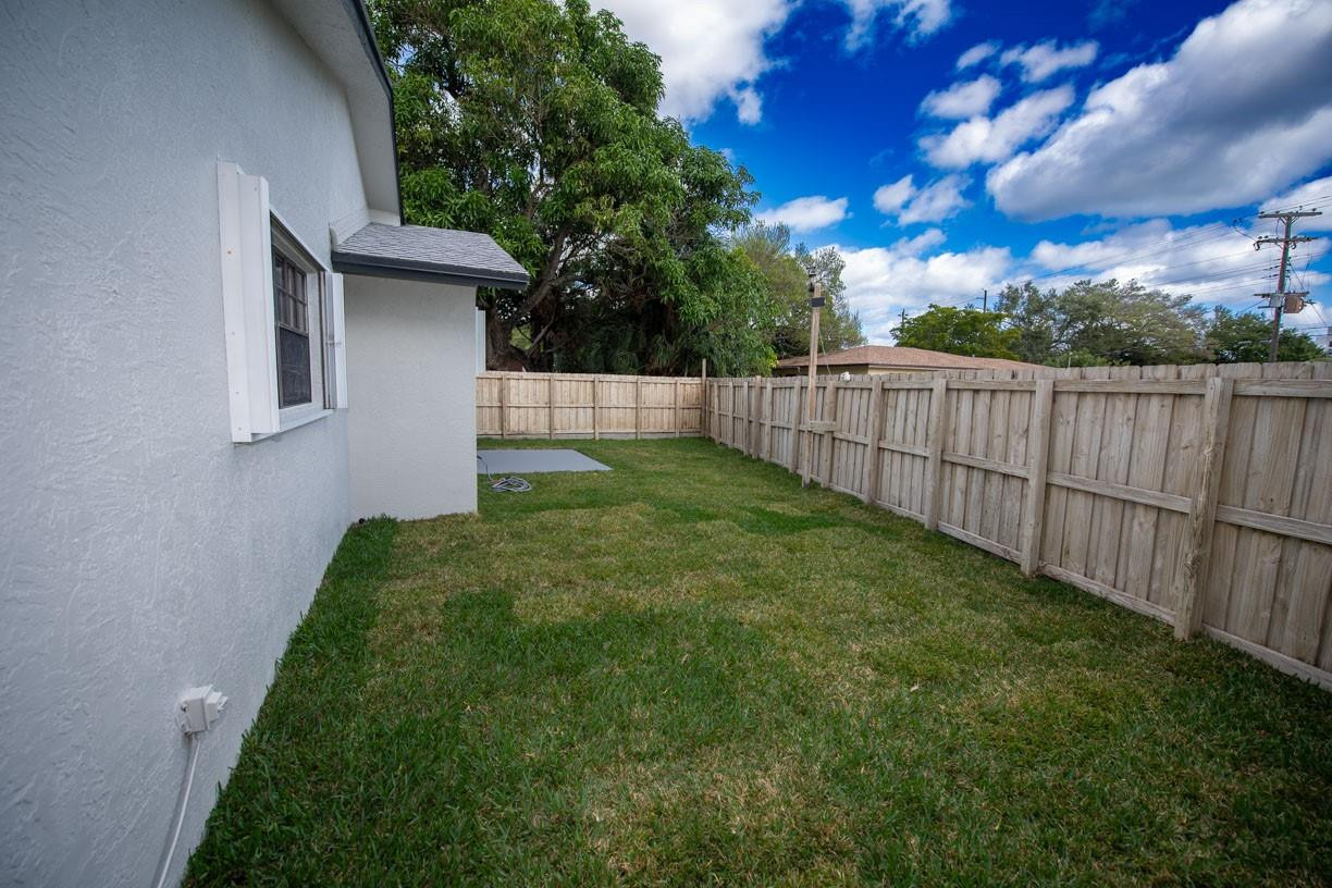 TOWN OF MODELO (DANIA) B-49 - Residential