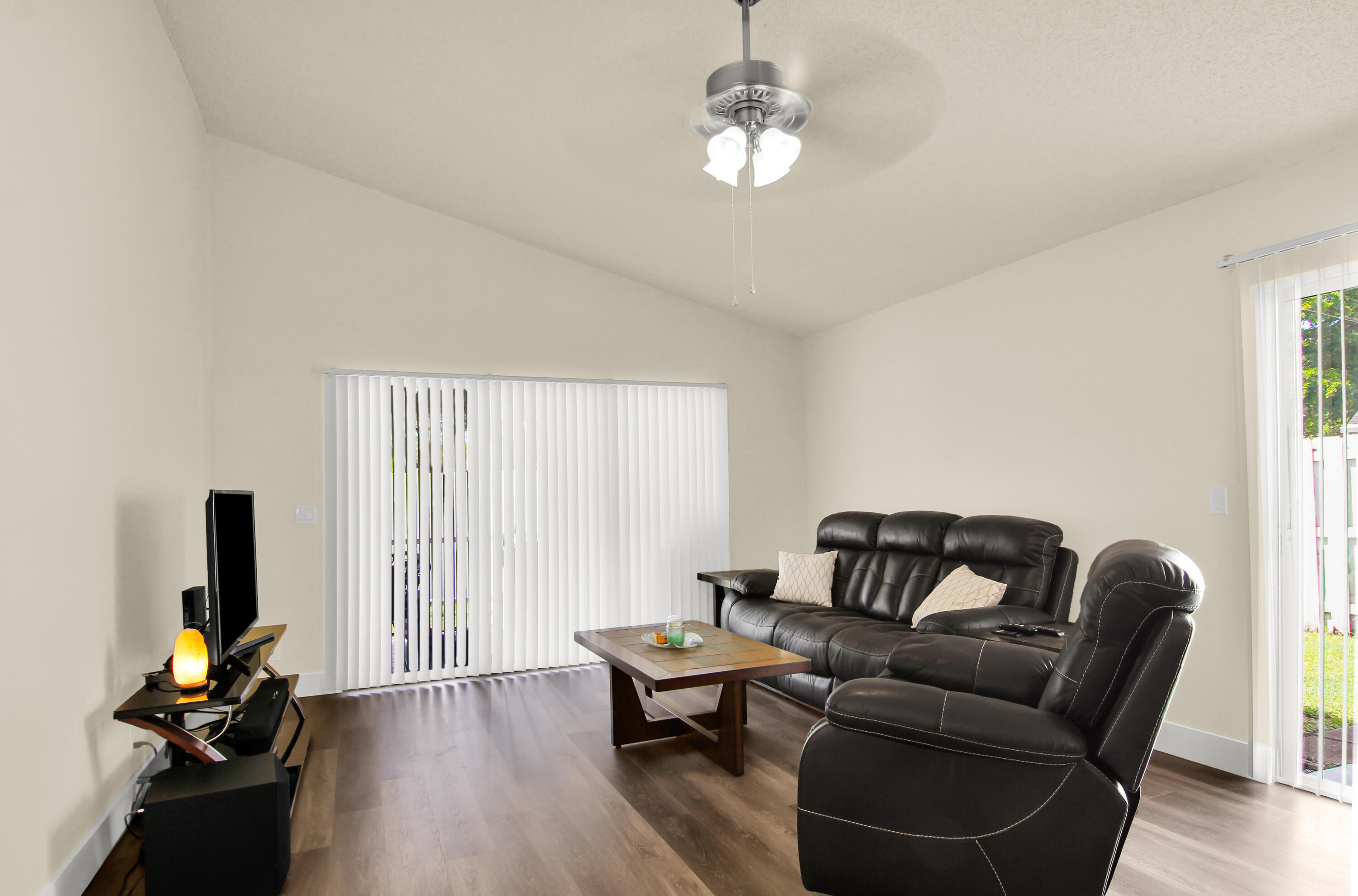 PALM CLUB WEST VILLAGE 2 - Residential