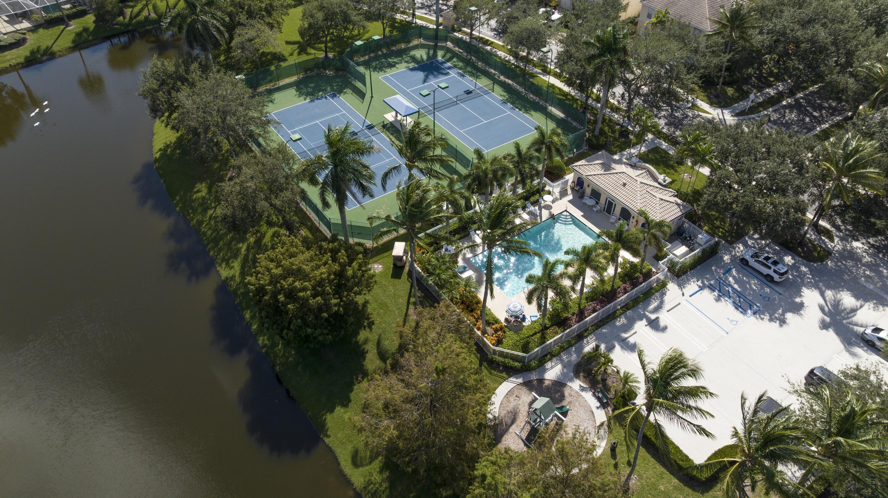 CATALINA LAKES - Residential