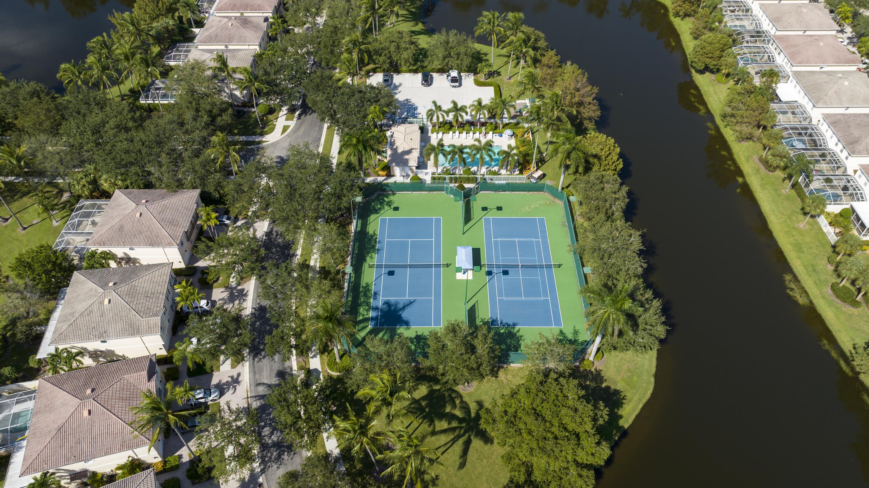 CATALINA LAKES - Residential