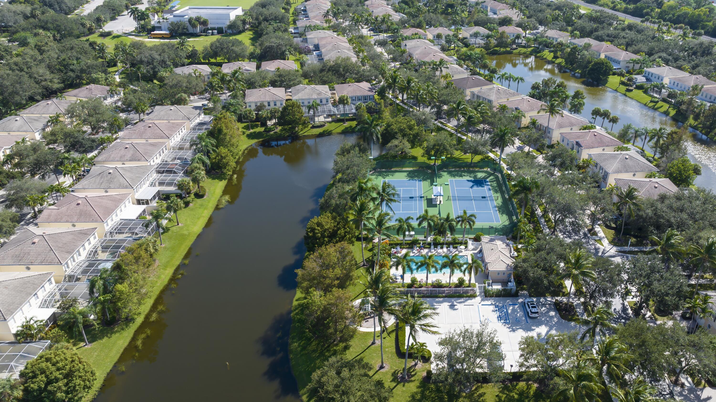 CATALINA LAKES - Residential