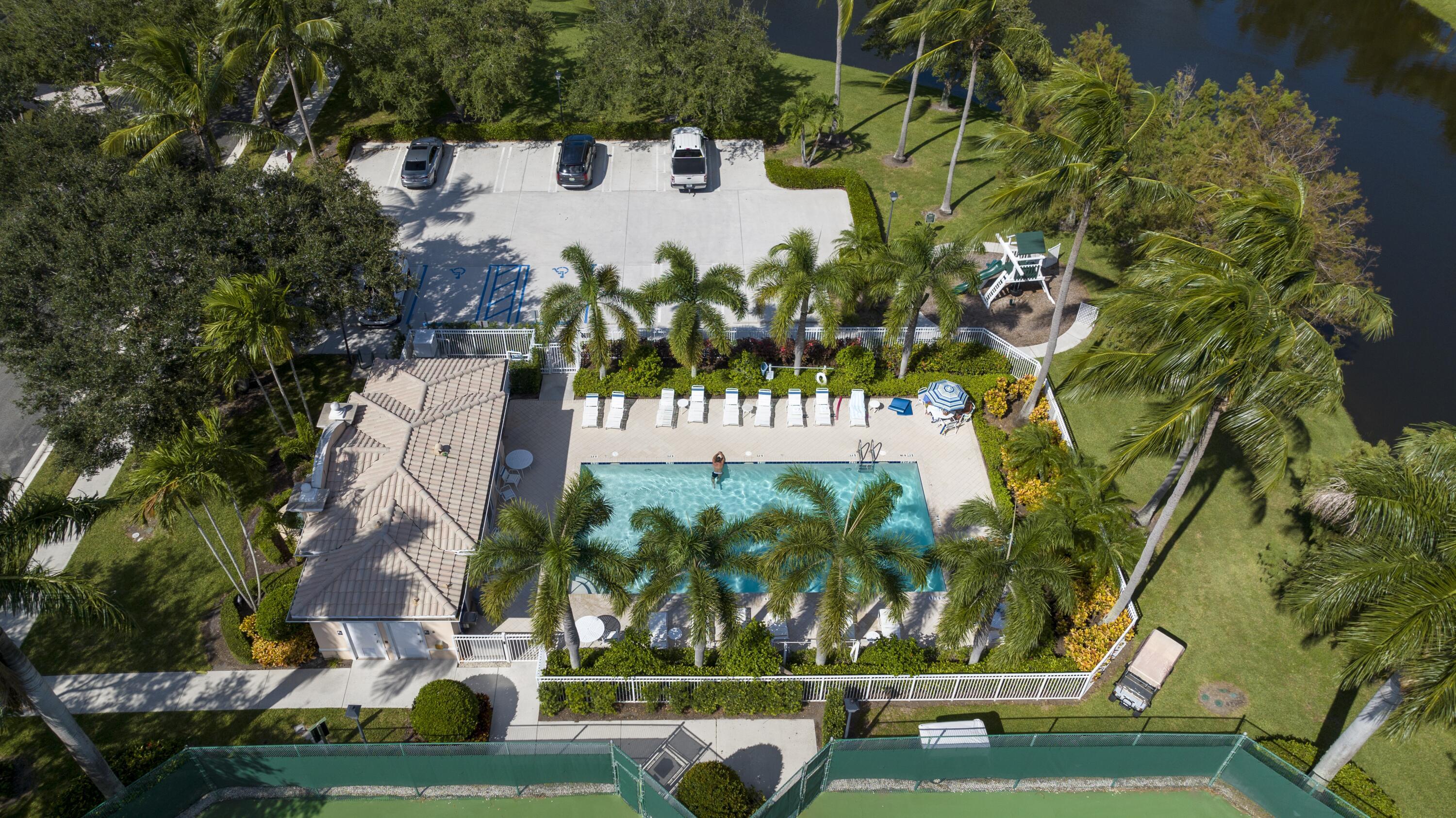 CATALINA LAKES - Residential