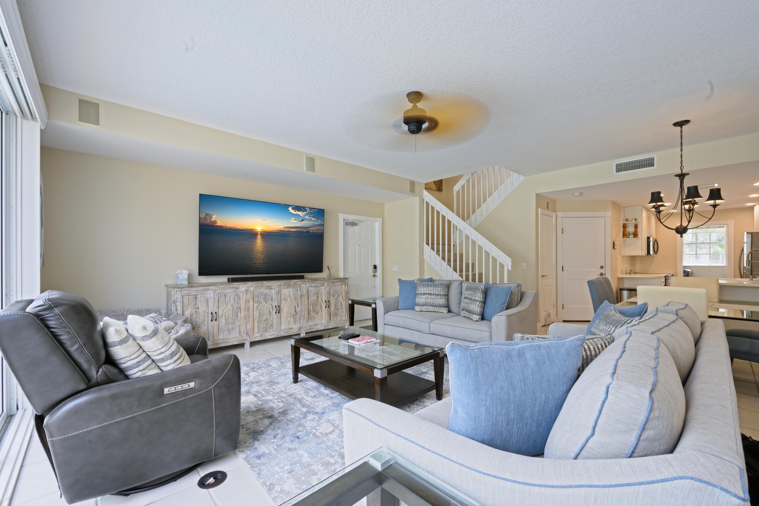 CATALINA LAKES - Residential