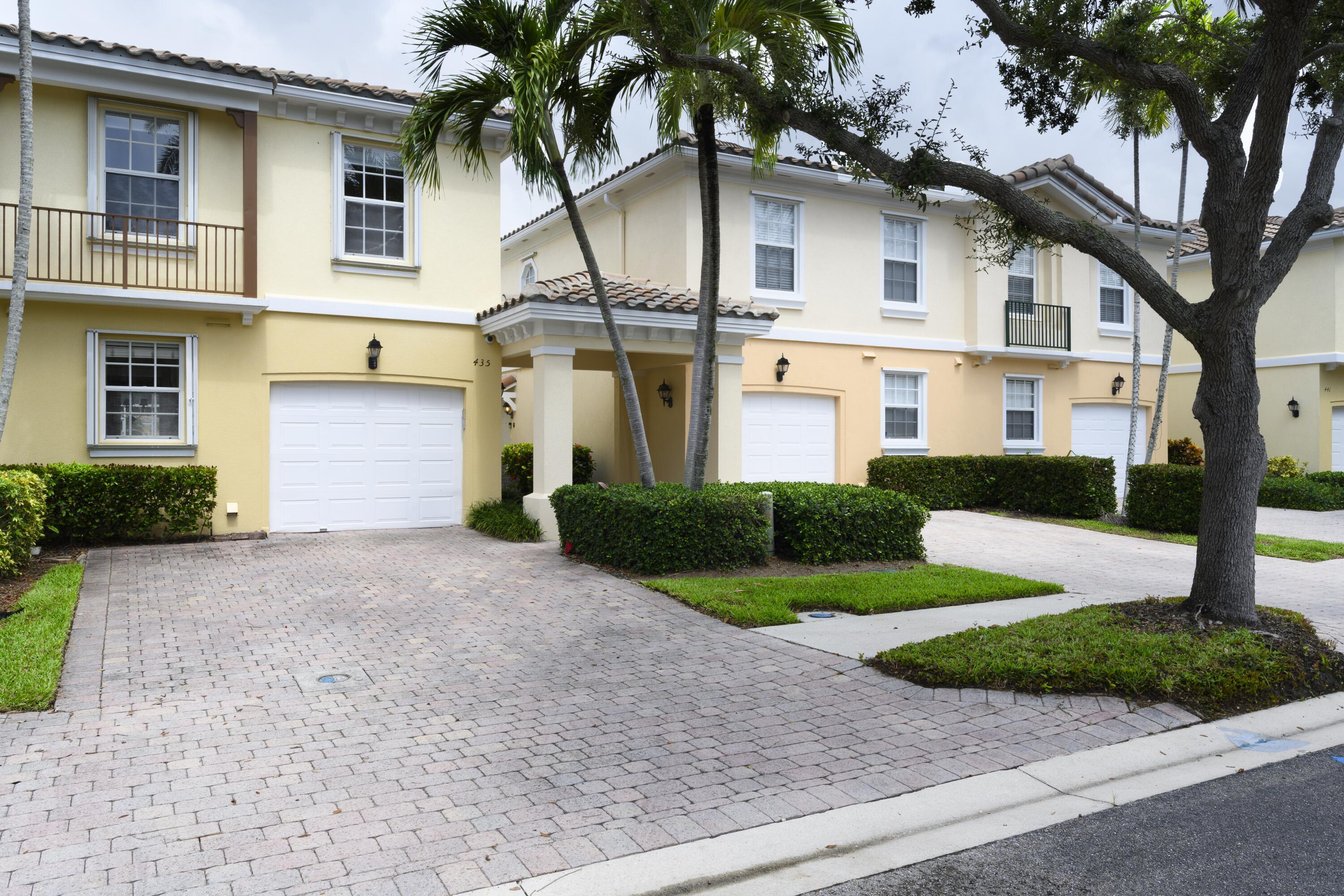 CATALINA LAKES - Residential