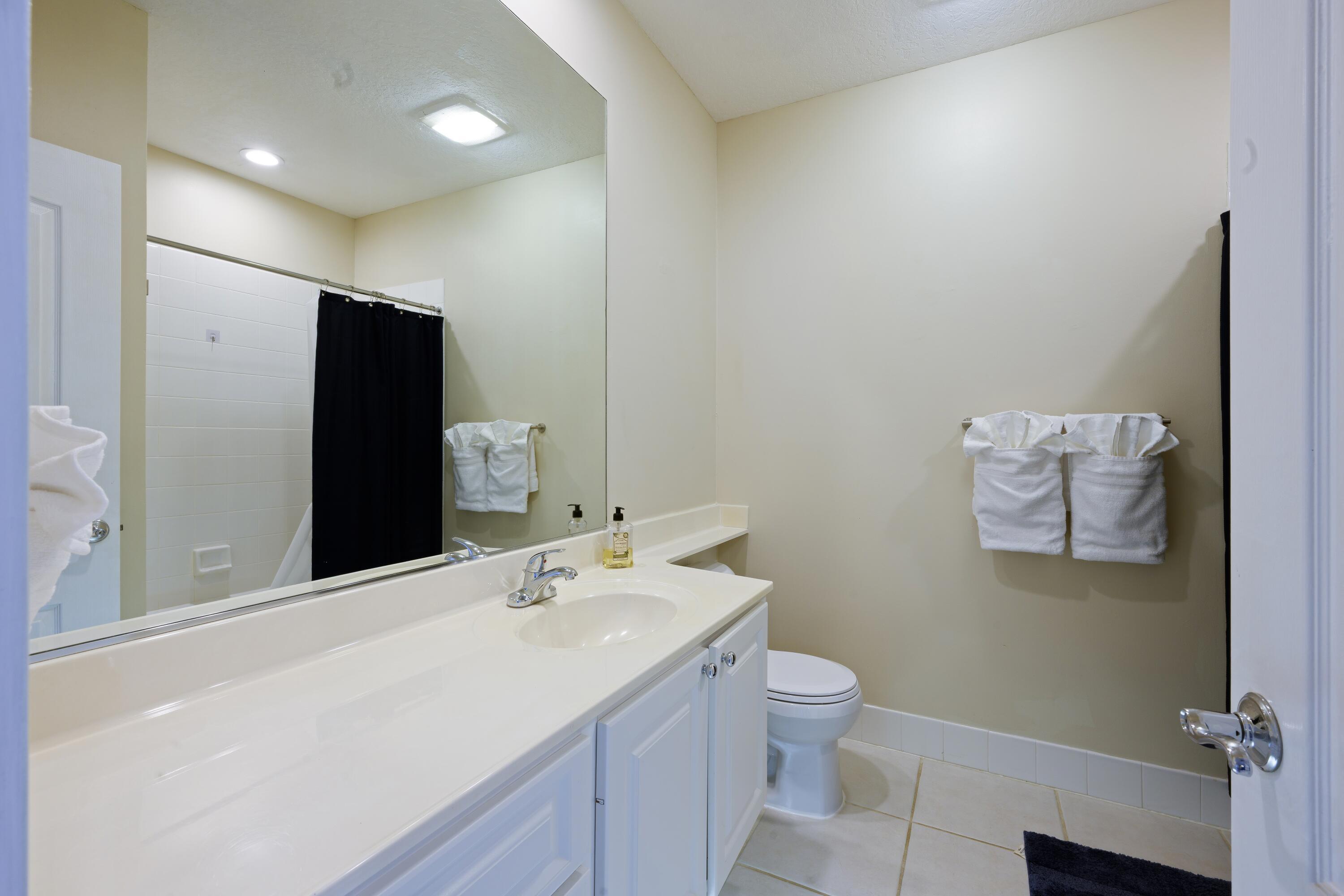 CATALINA LAKES - Residential