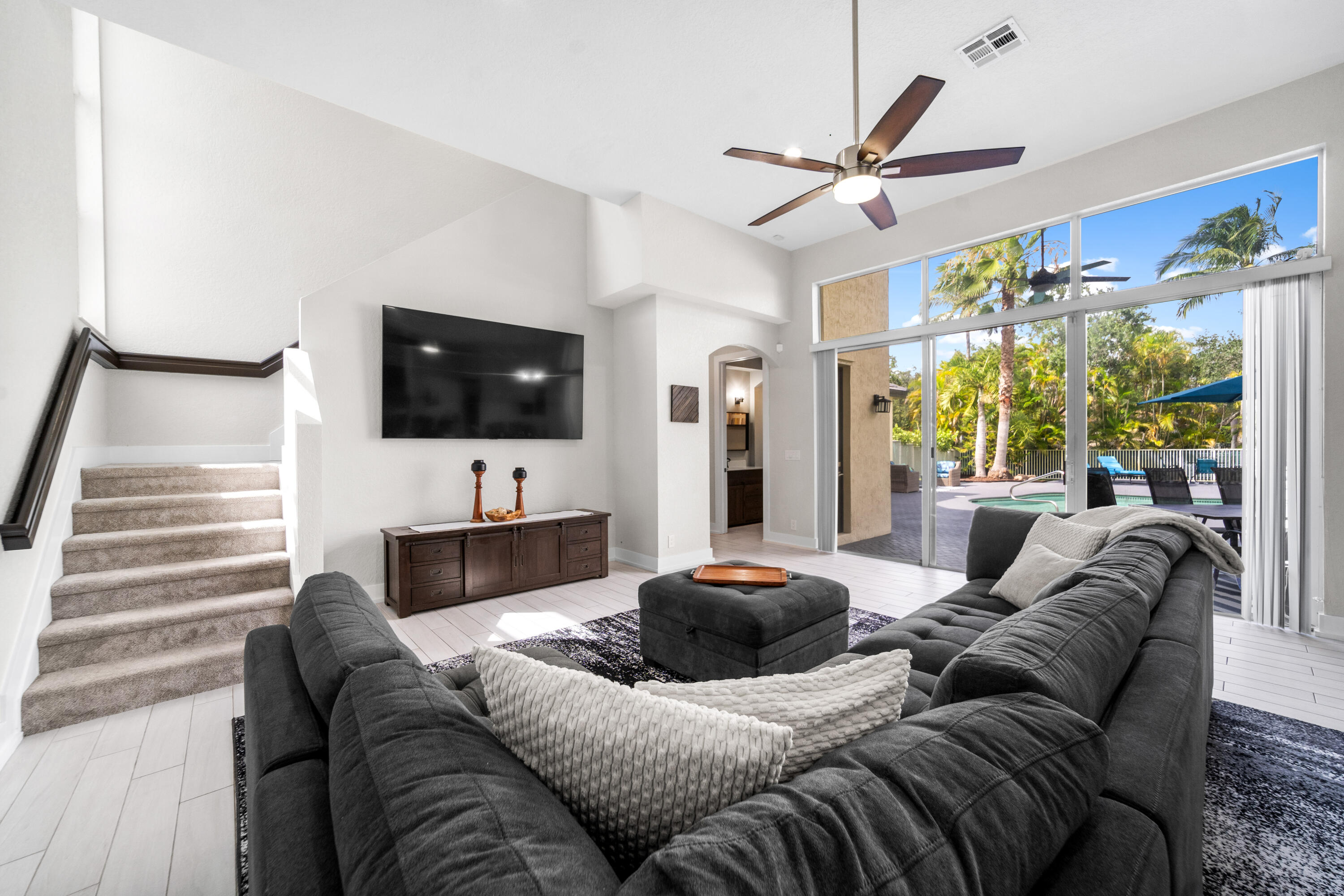 FOX RIDGE - Residential