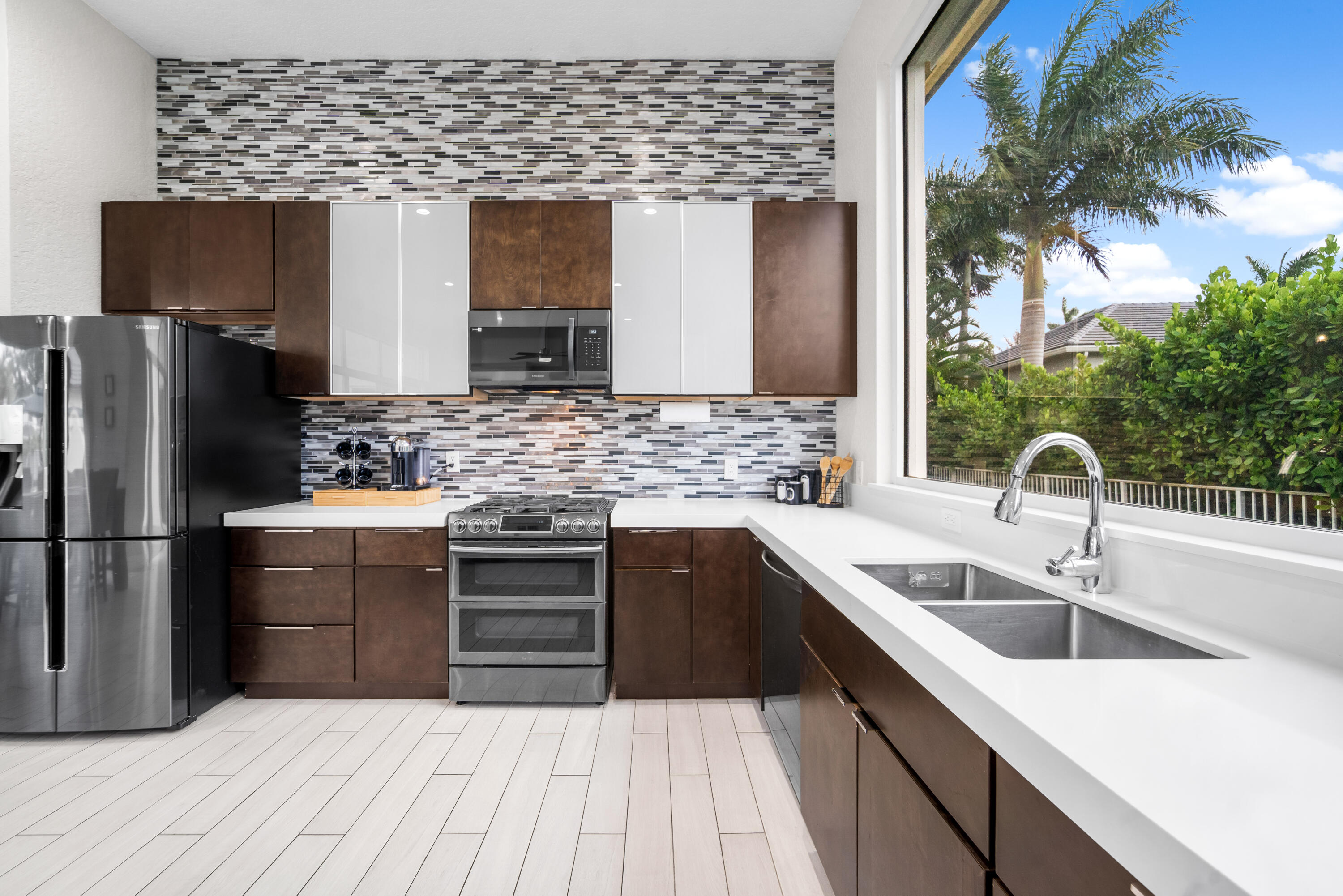 FOX RIDGE - Residential
