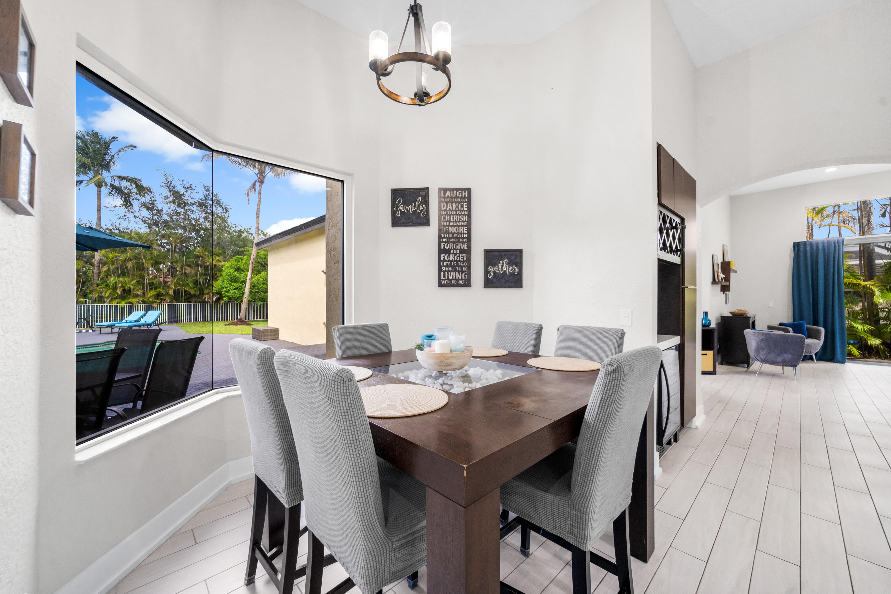 FOX RIDGE - Residential