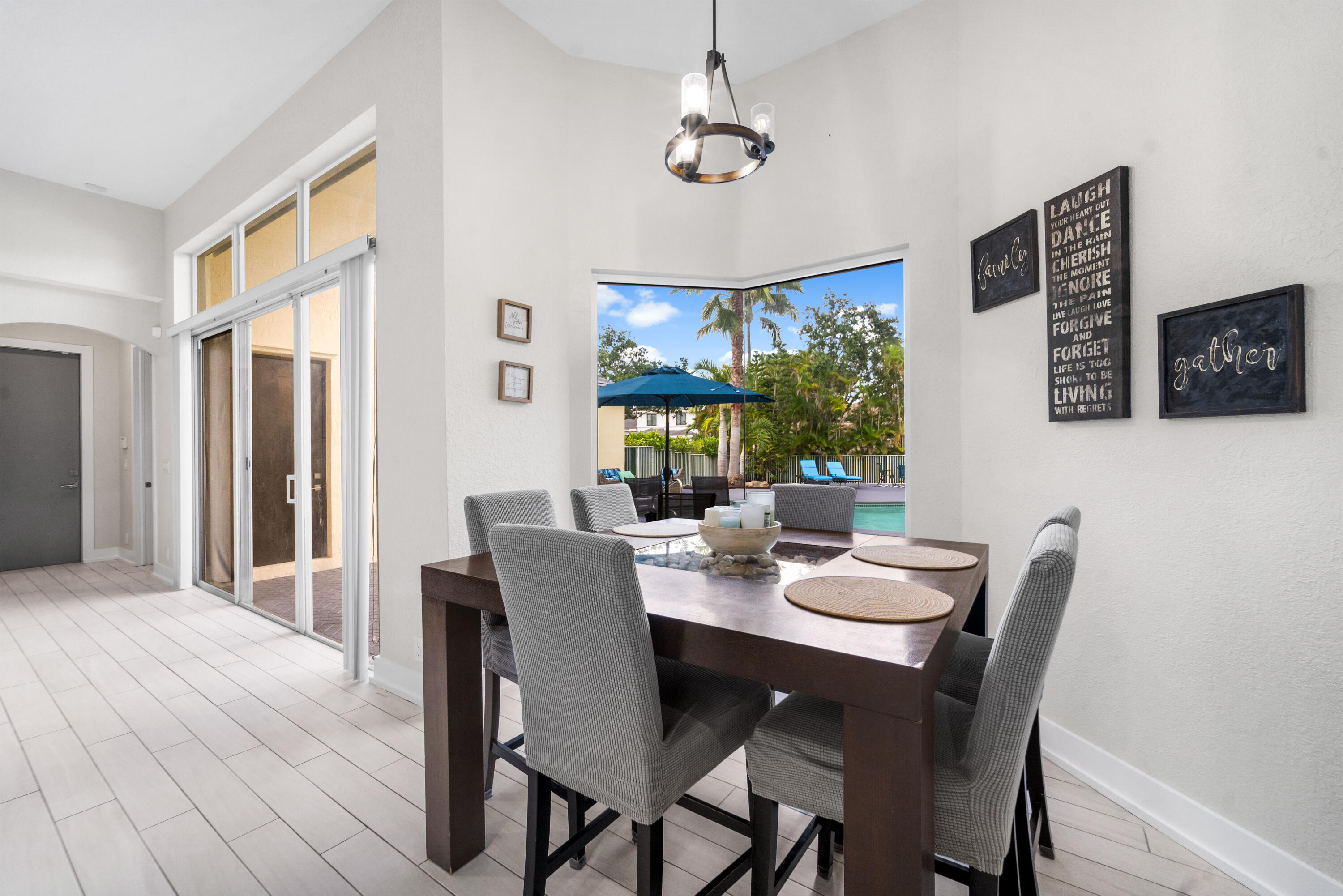 FOX RIDGE - Residential