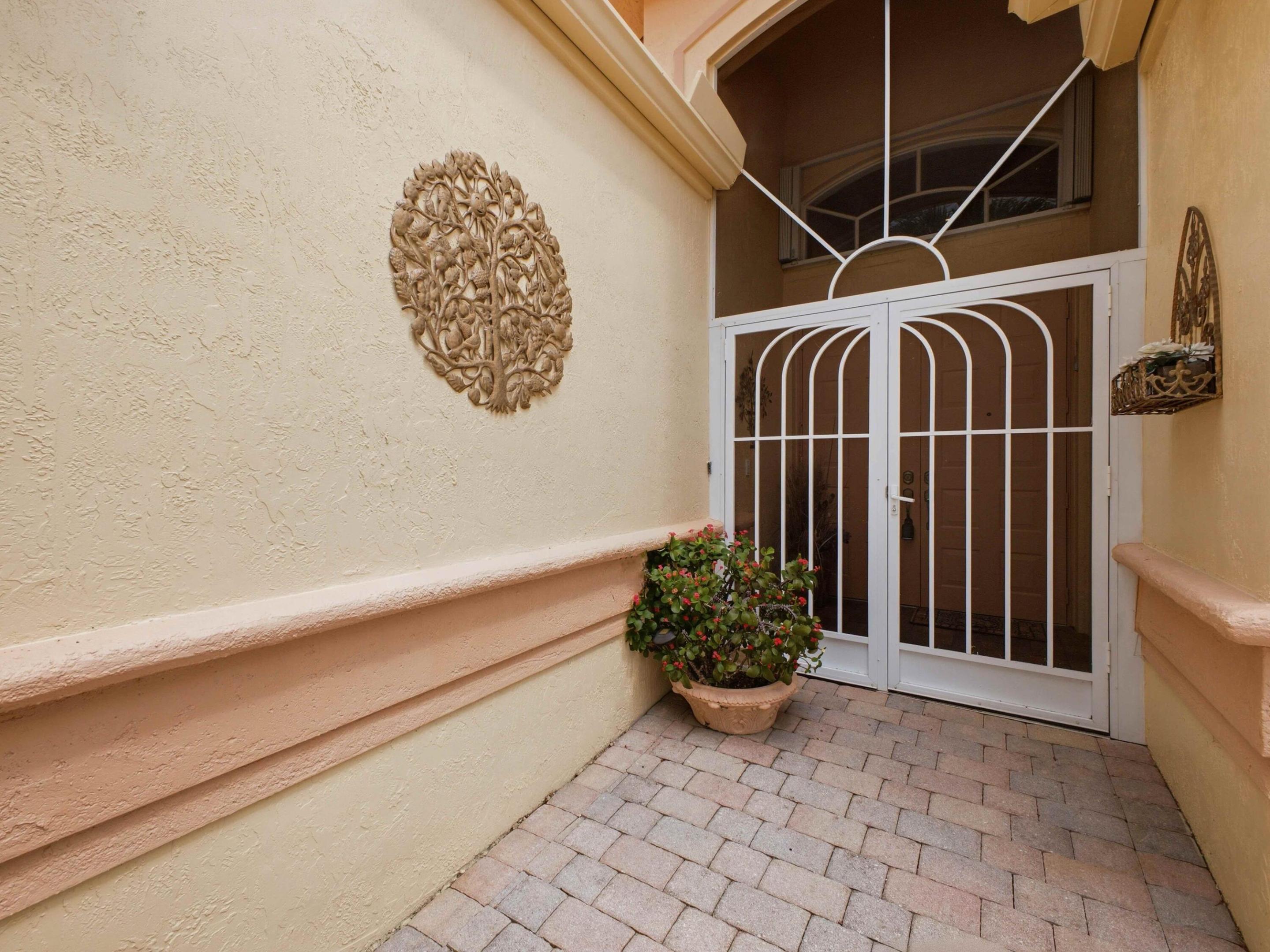 TUSCANY PAR A/B - Residential