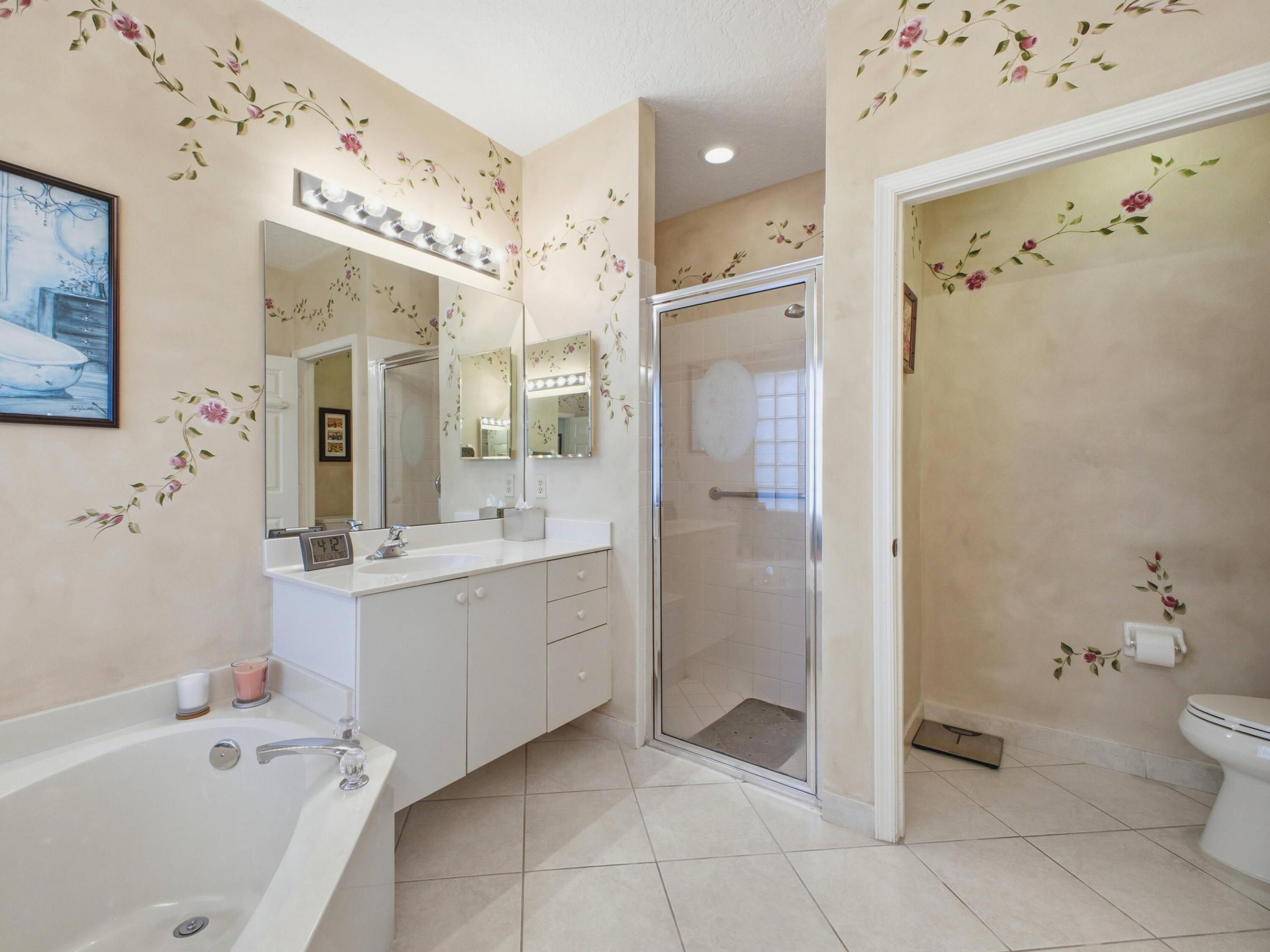 TUSCANY PAR A/B - Residential