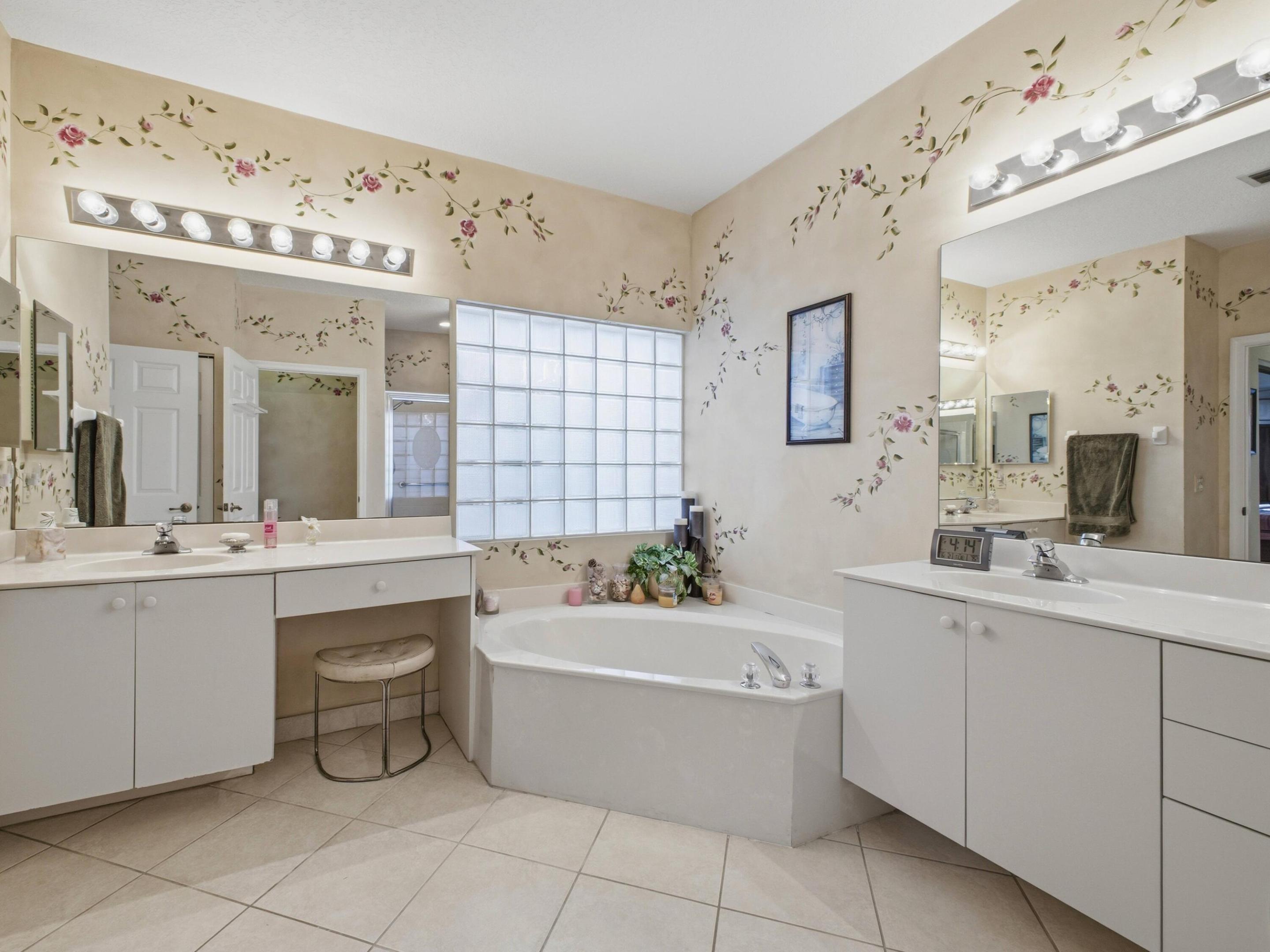 TUSCANY PAR A/B - Residential