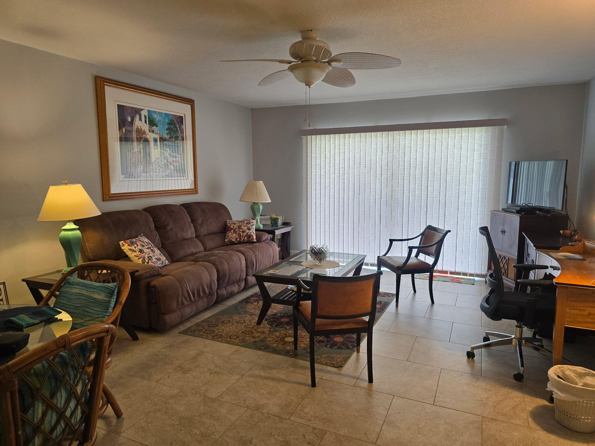 VILLAS ON THE GREEN CONDO - Residential Lease