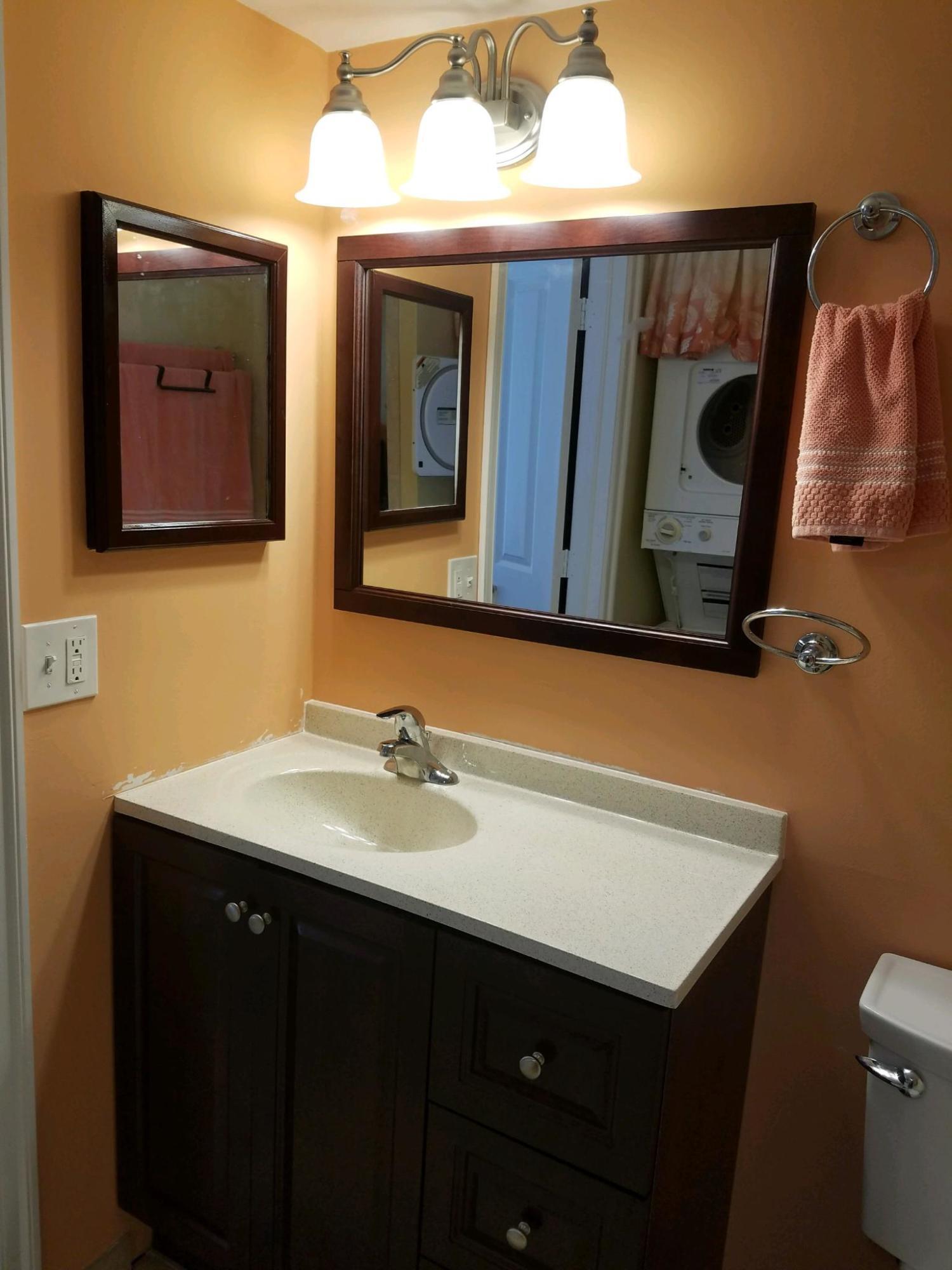 VILLAS ON THE GREEN CONDO - Residential Lease