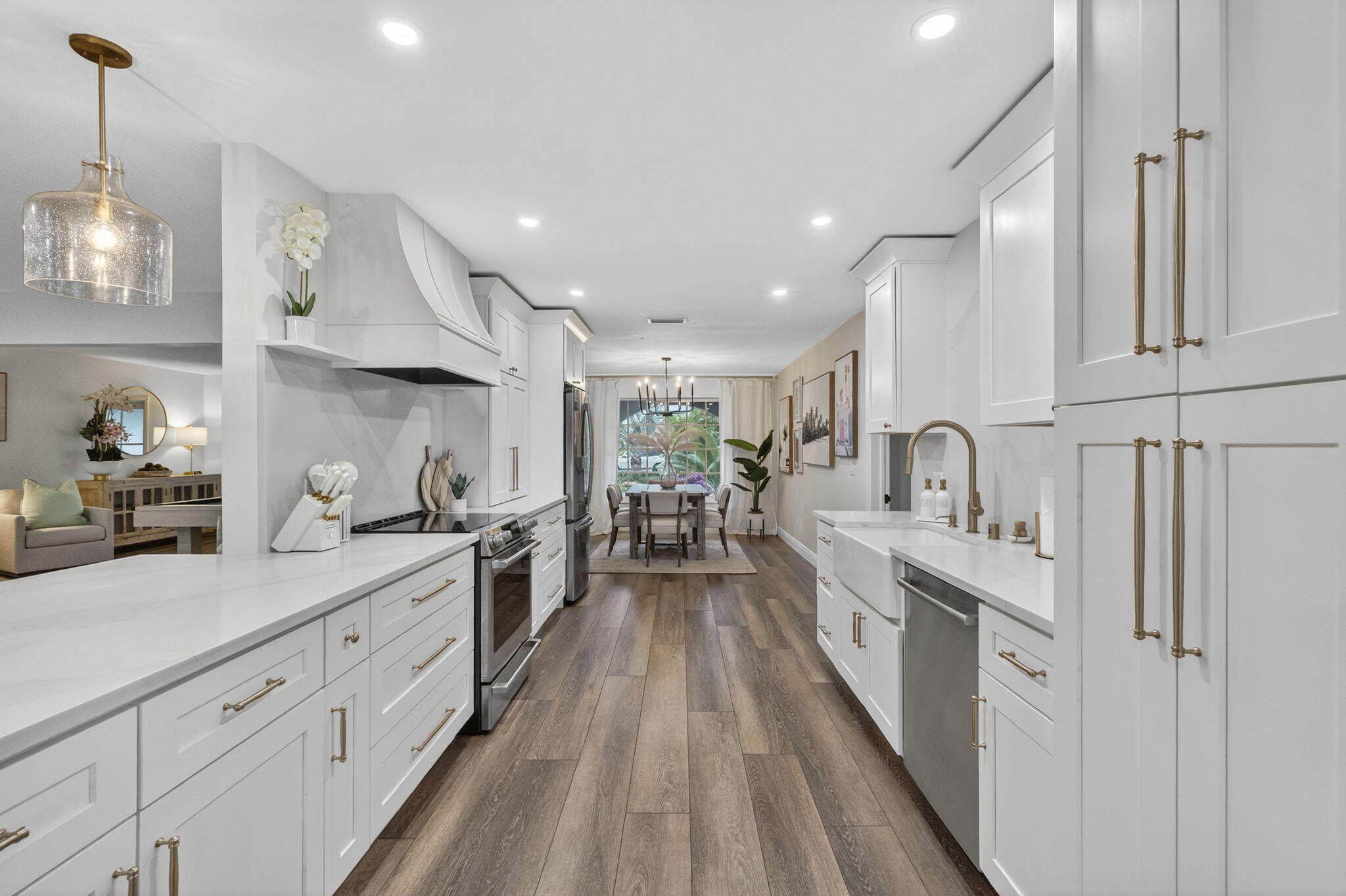 FOREST HILLS - Residential