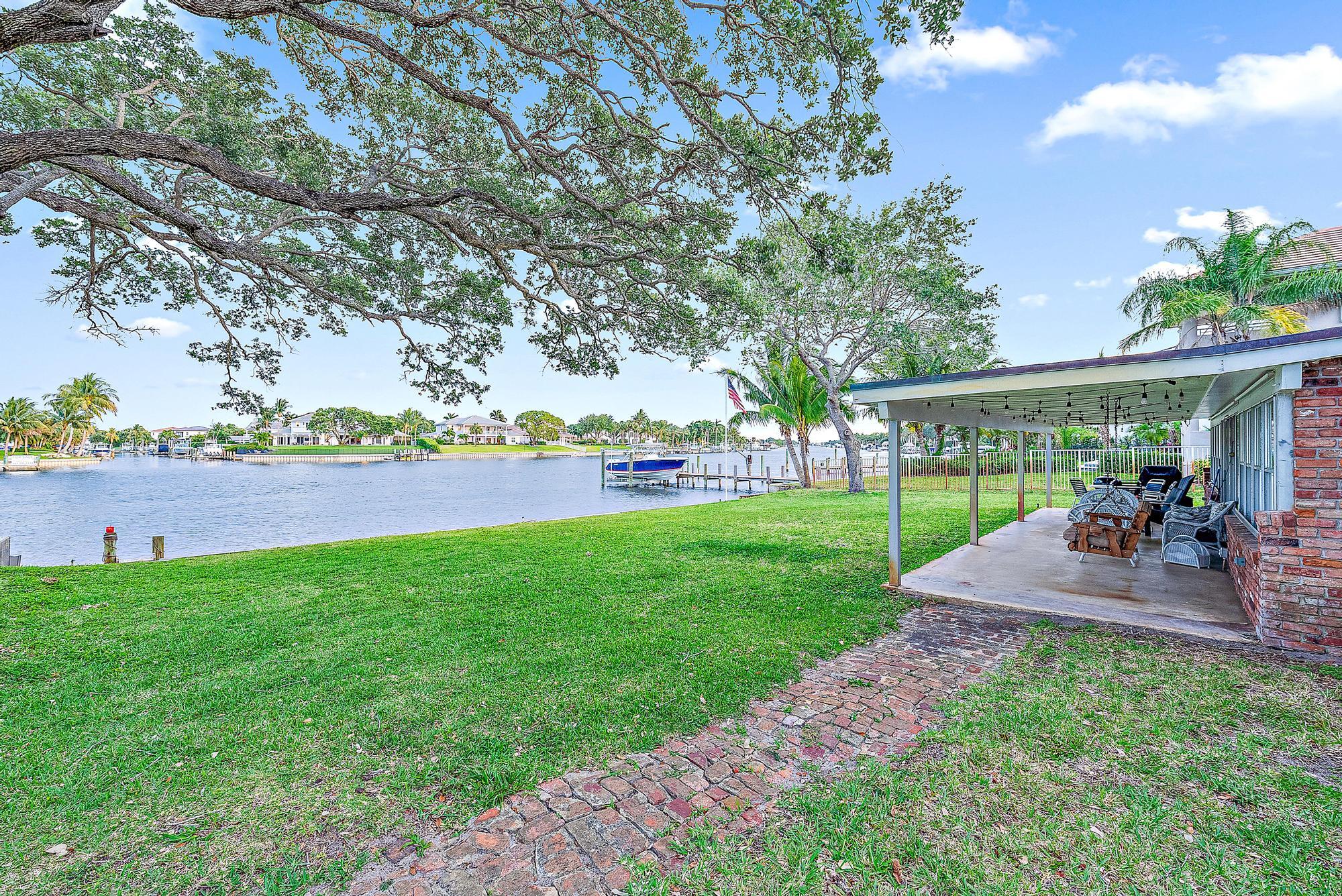 INTRACOASTAL PARK - Residential