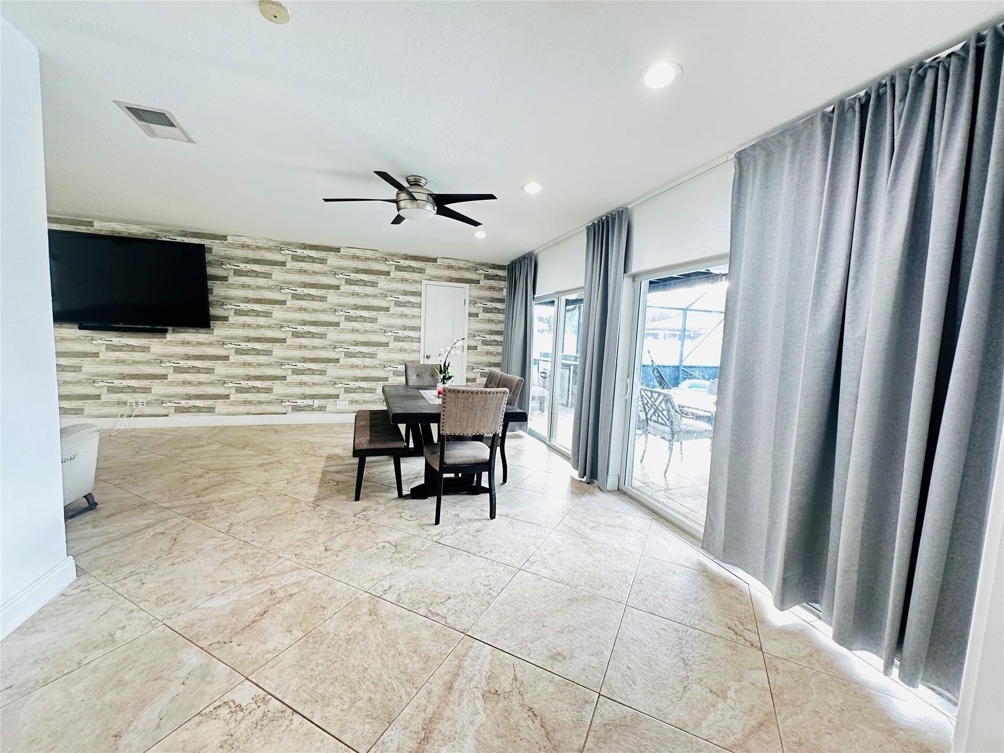 Forest Hills 72-47 B - Residential