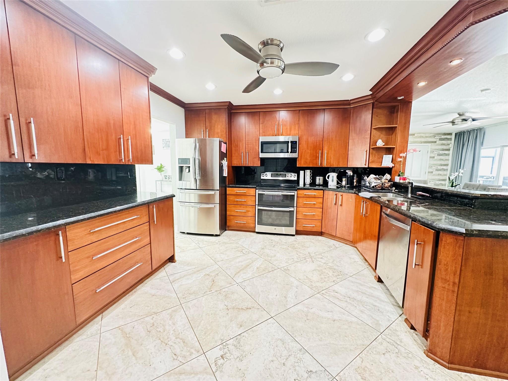 Forest Hills 72-47 B - Residential