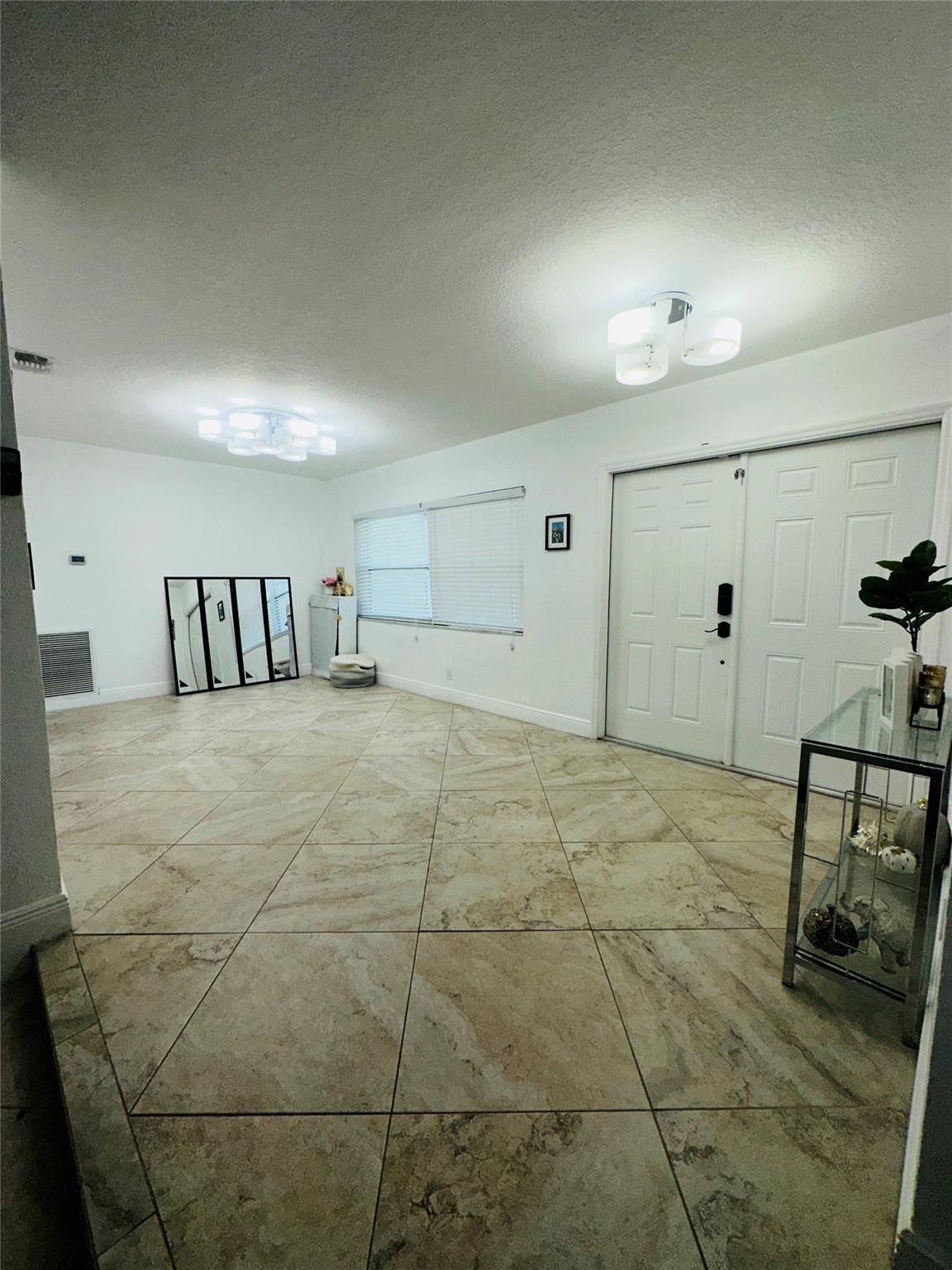 Forest Hills 72-47 B - Residential