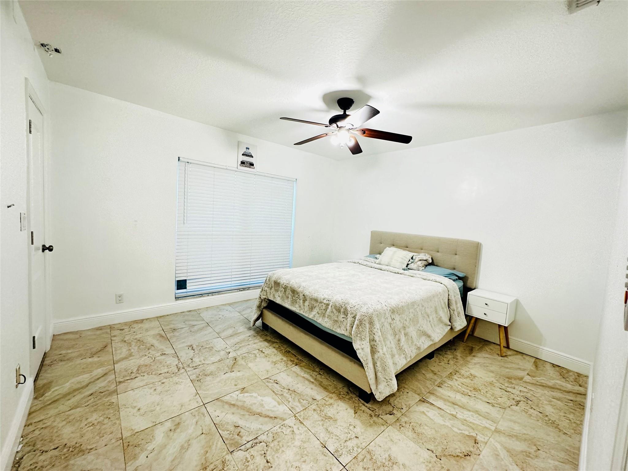 Forest Hills 72-47 B - Residential