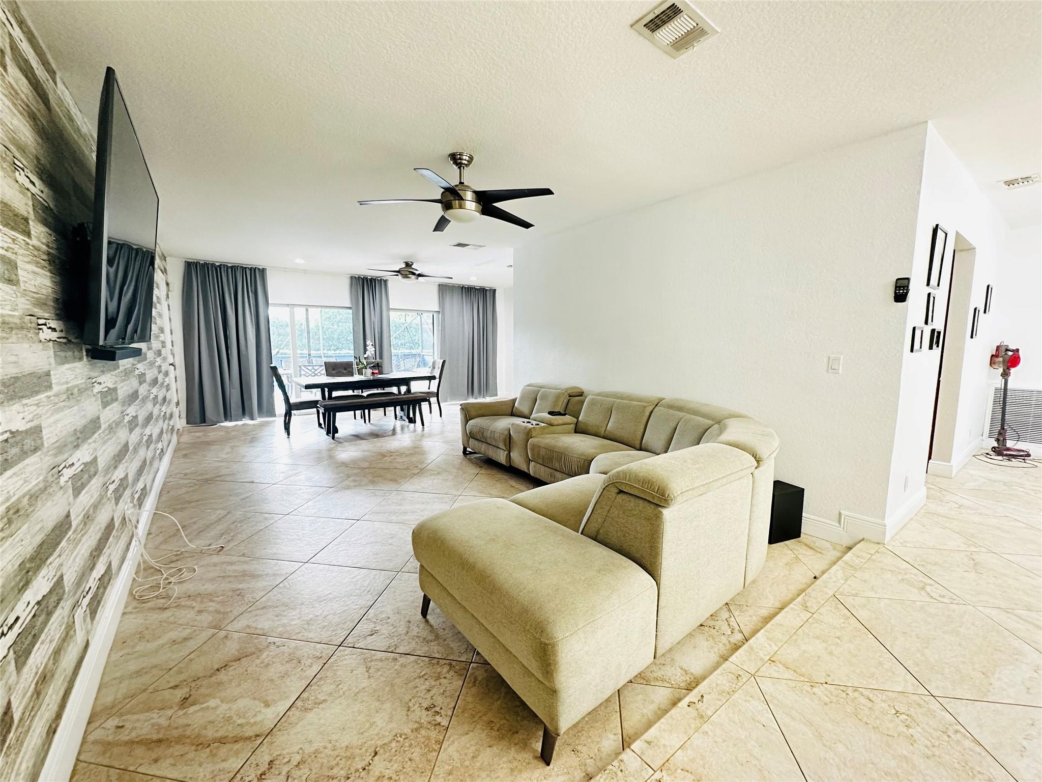 Forest Hills 72-47 B - Residential