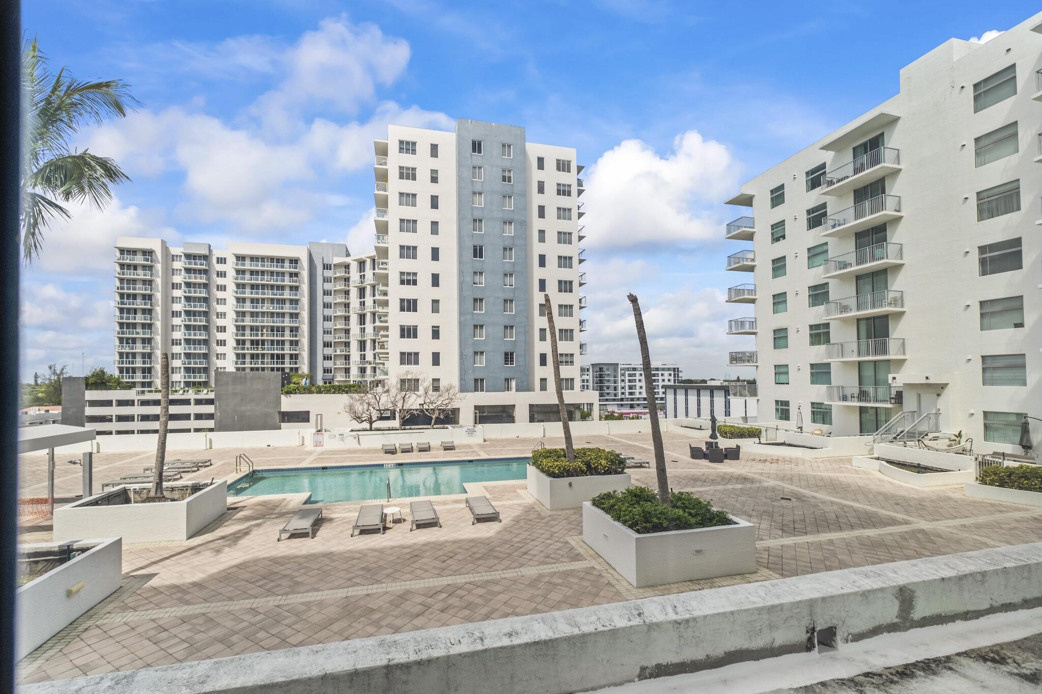 HOLLYWOOD STATION RES CONDO - Residential Lease