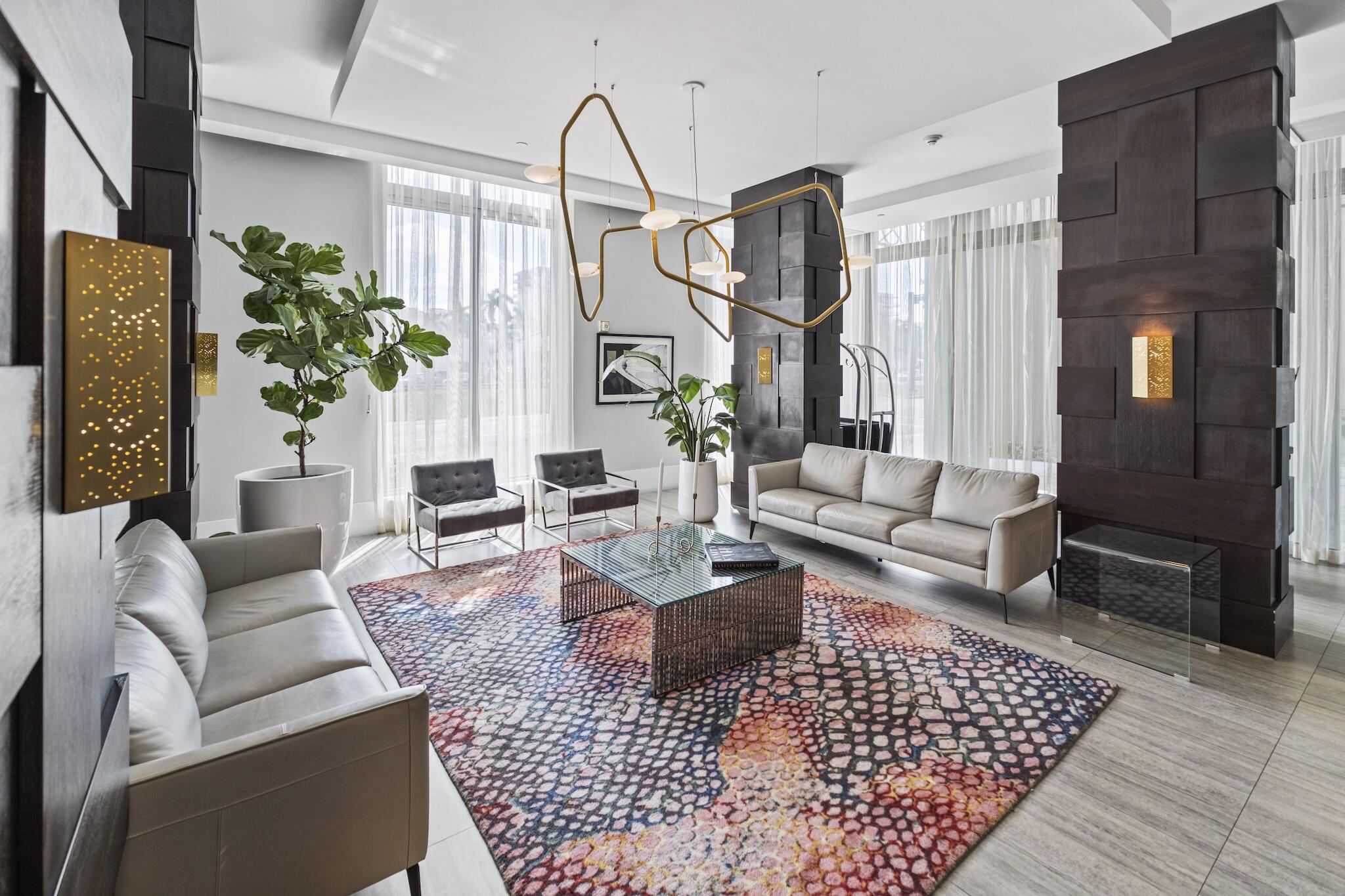 HOLLYWOOD STATION RES CONDO - Residential Lease
