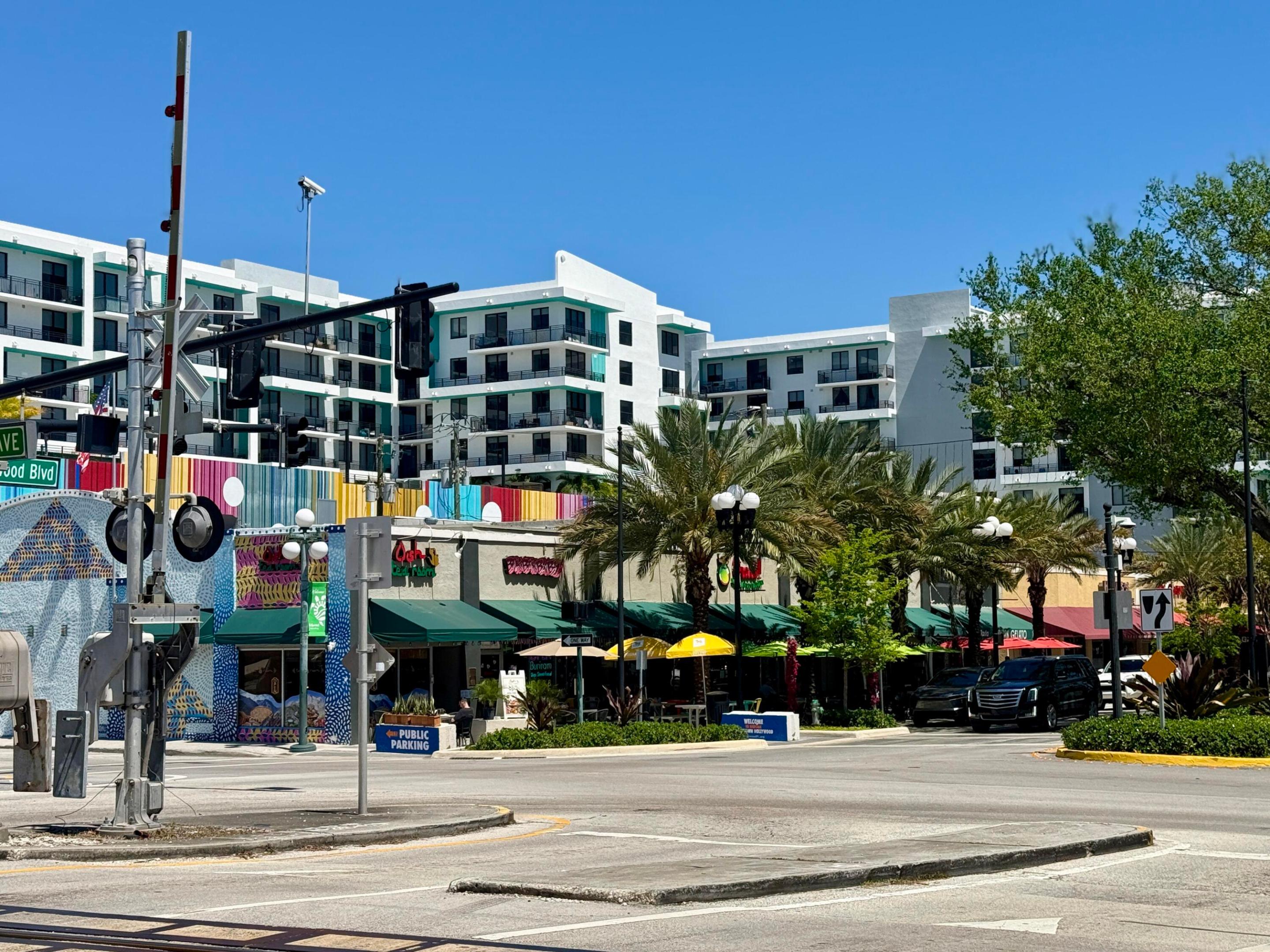 HOLLYWOOD STATION RES CONDO - Residential Lease
