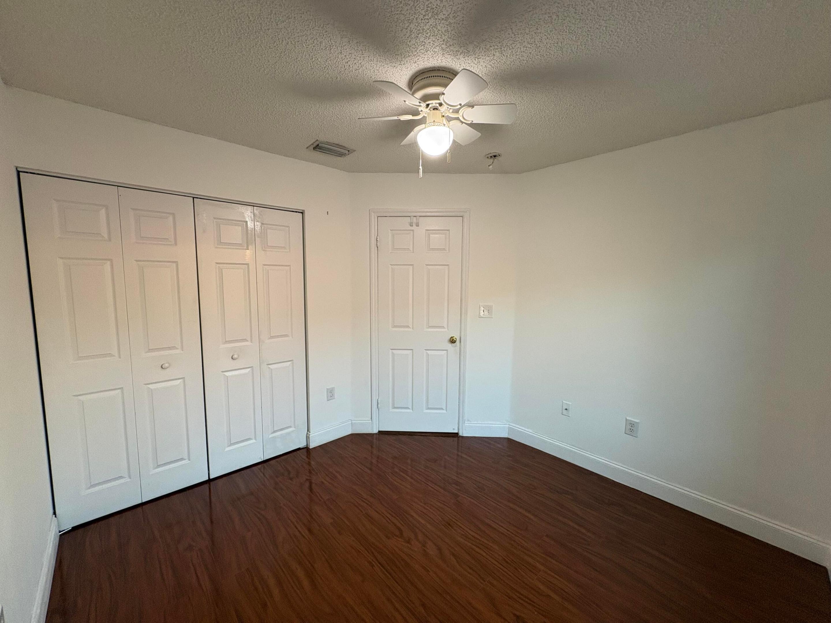 ADVENTURE HOMES - Residential Lease