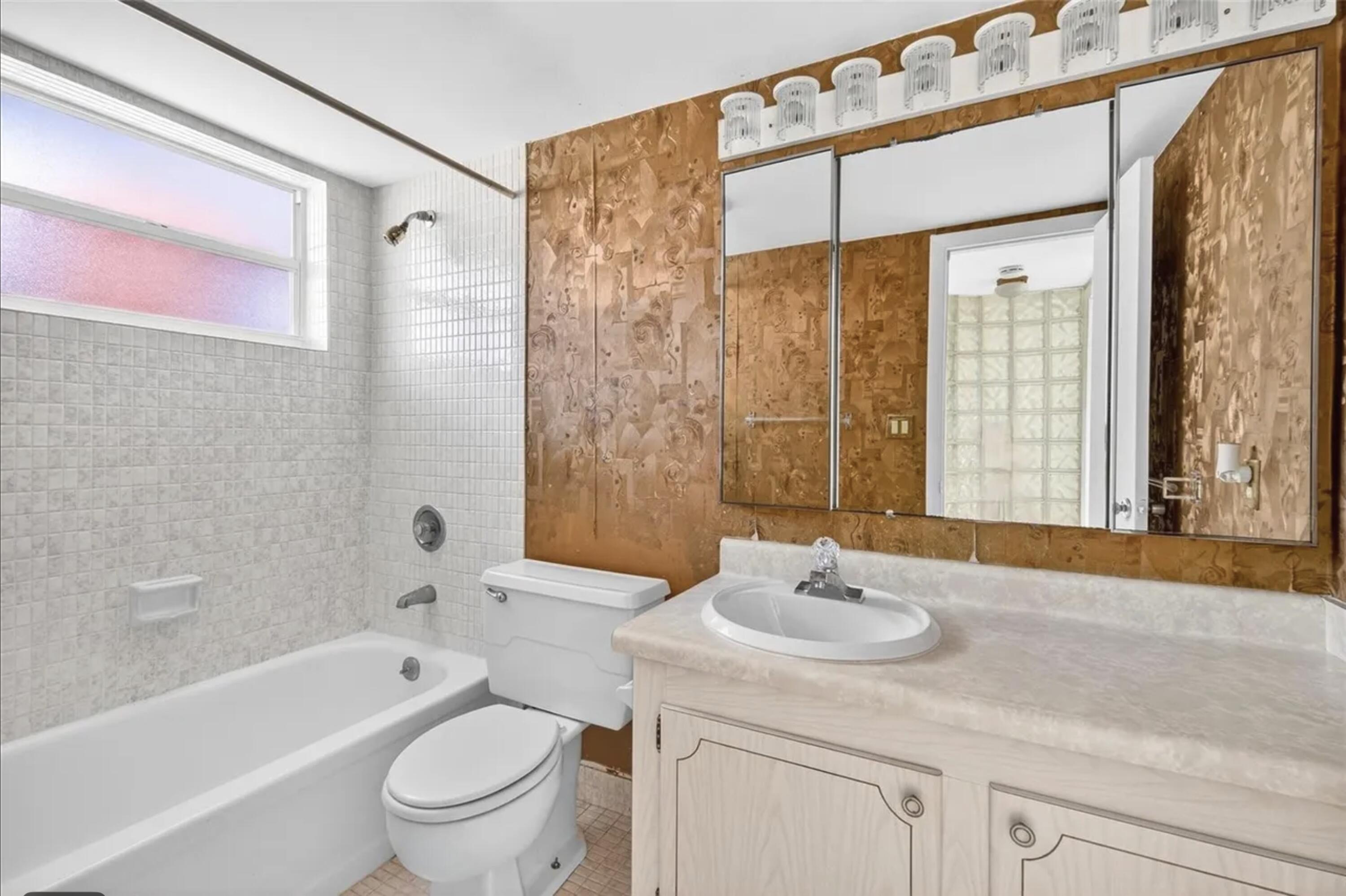 SEACREST VILLAS CONDO - Residential