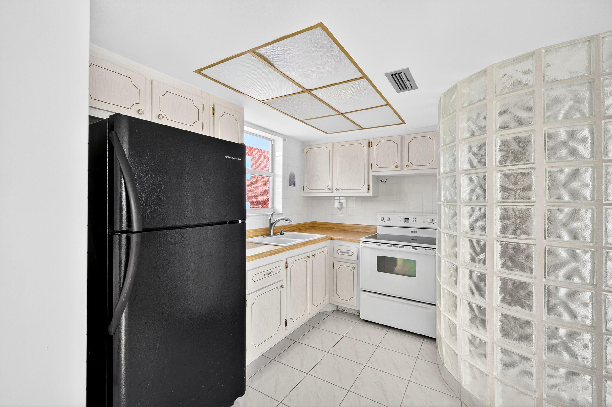 SEACREST VILLAS CONDO - Residential