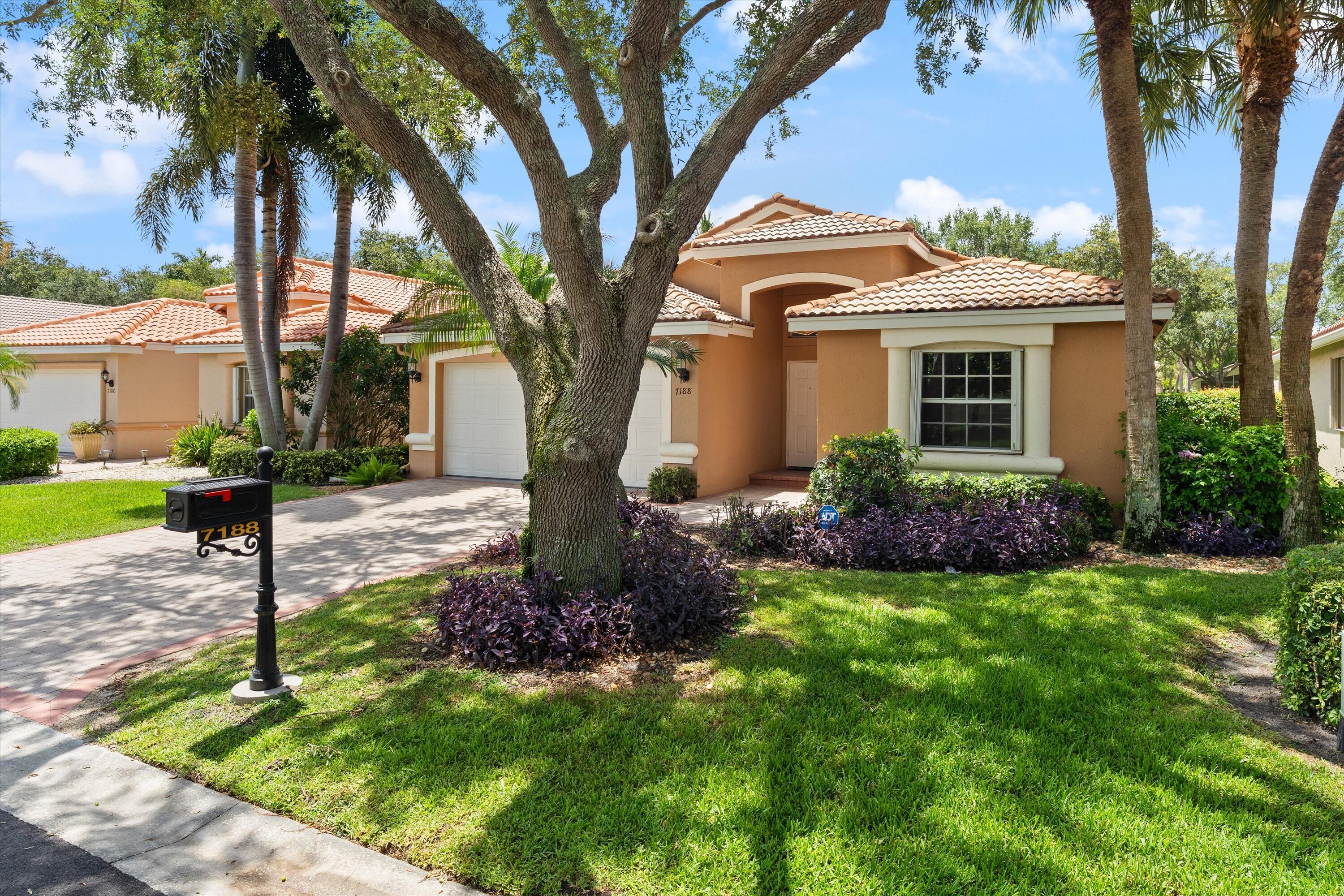 HUNTINGTON WALK 2 - Residential