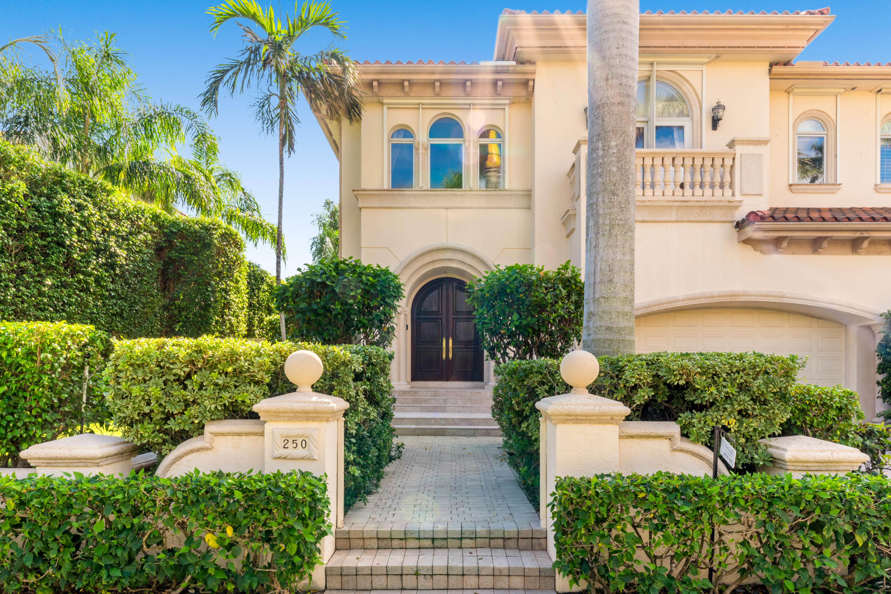 OCEAN PARK H W ROBBINS - Residential