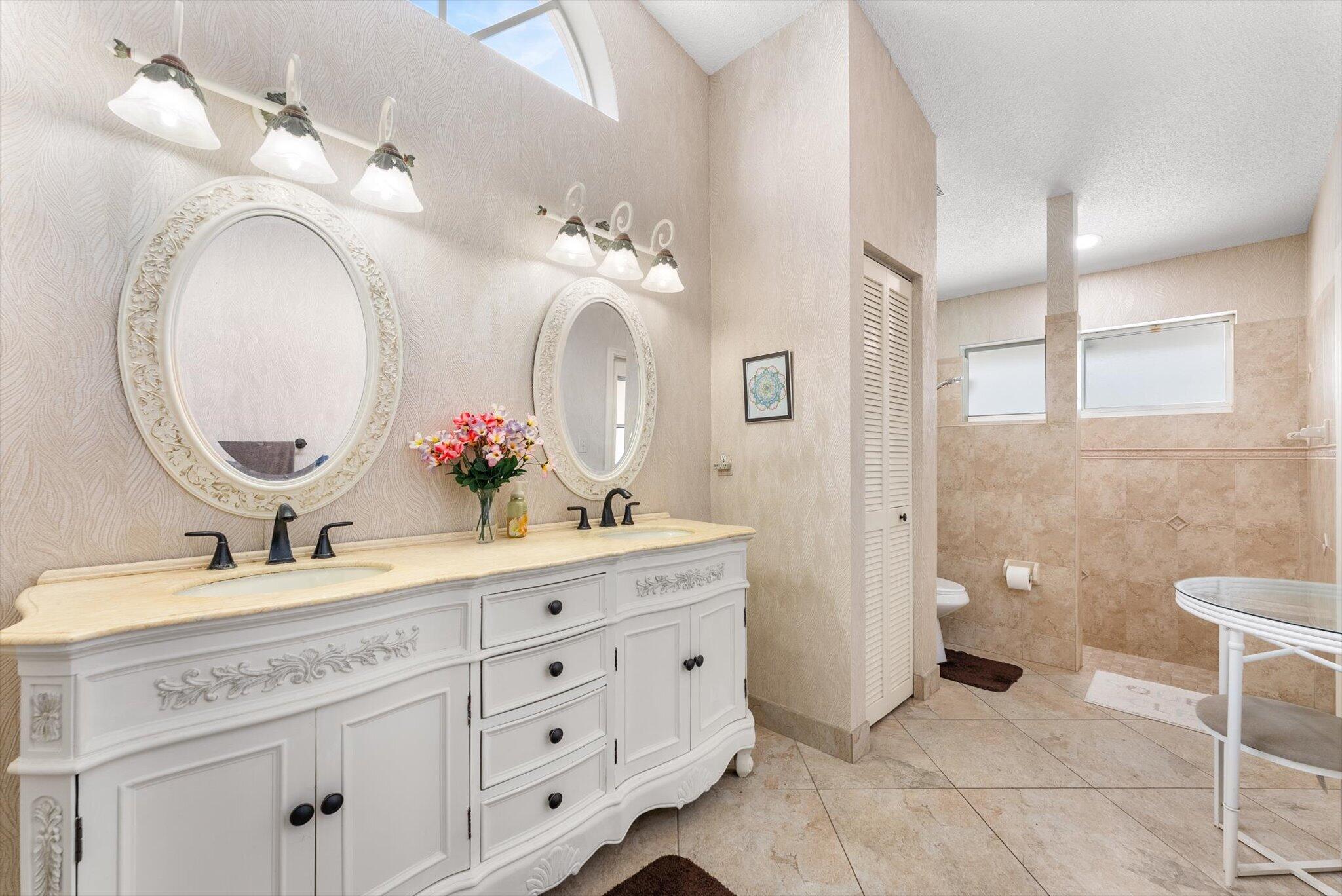 BROOKSIDE - Residential