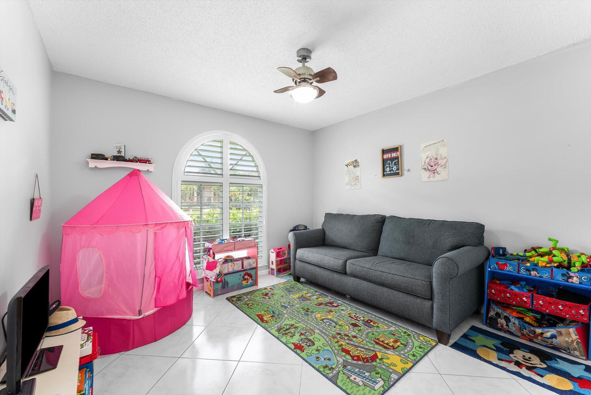 BROOKSIDE - Residential