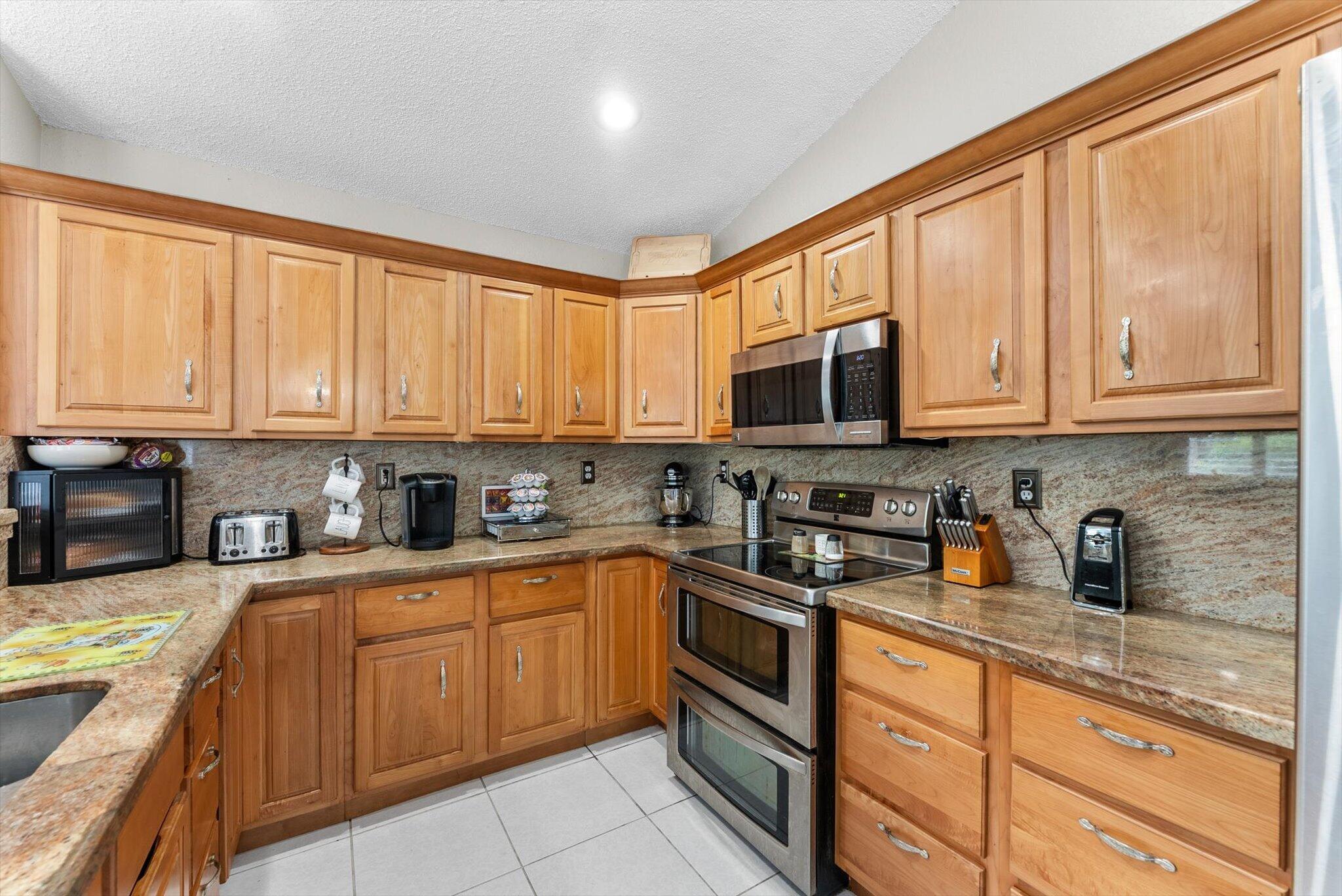 BROOKSIDE - Residential