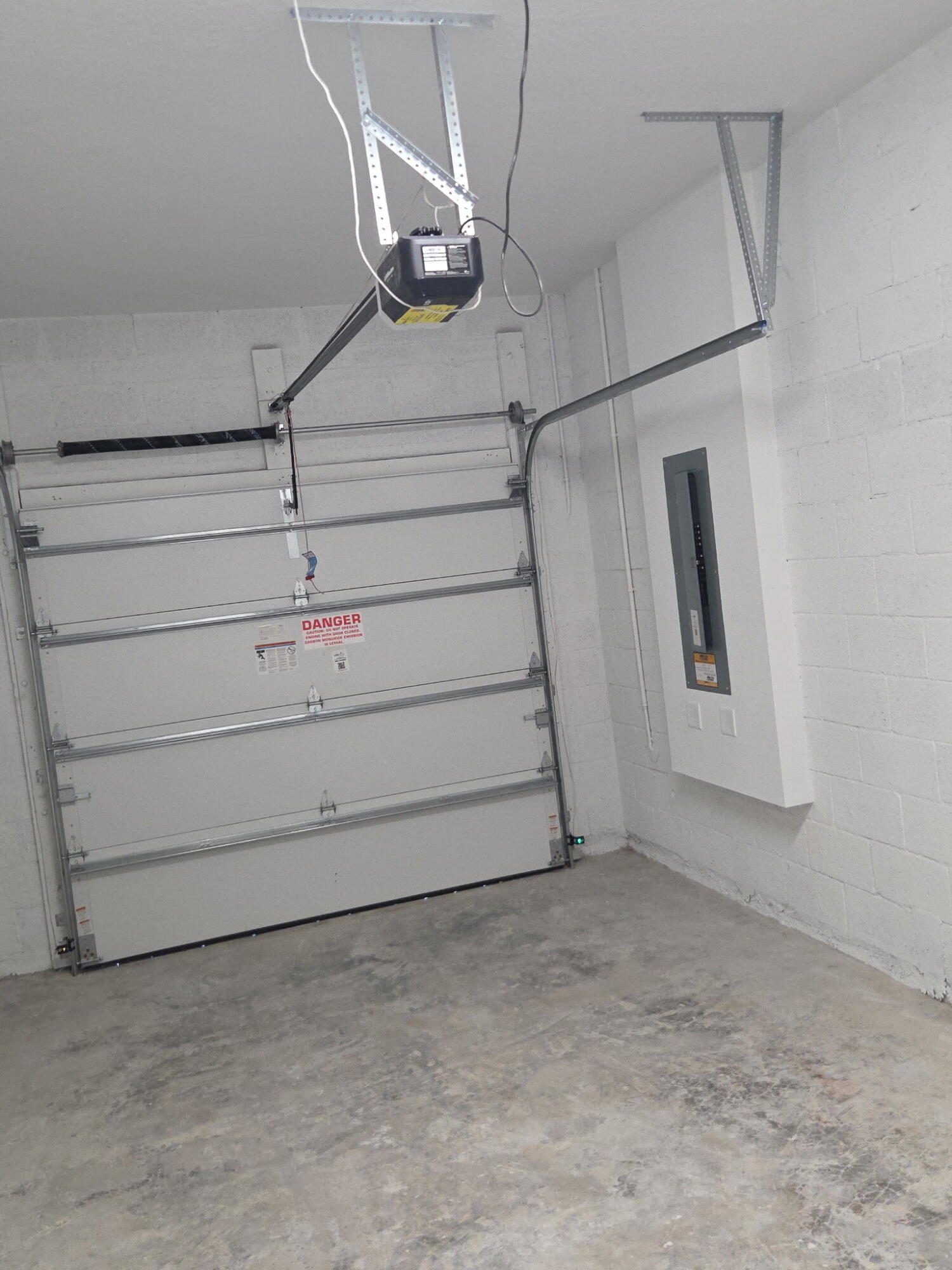 LAKESIDE LANDING - Residential Lease