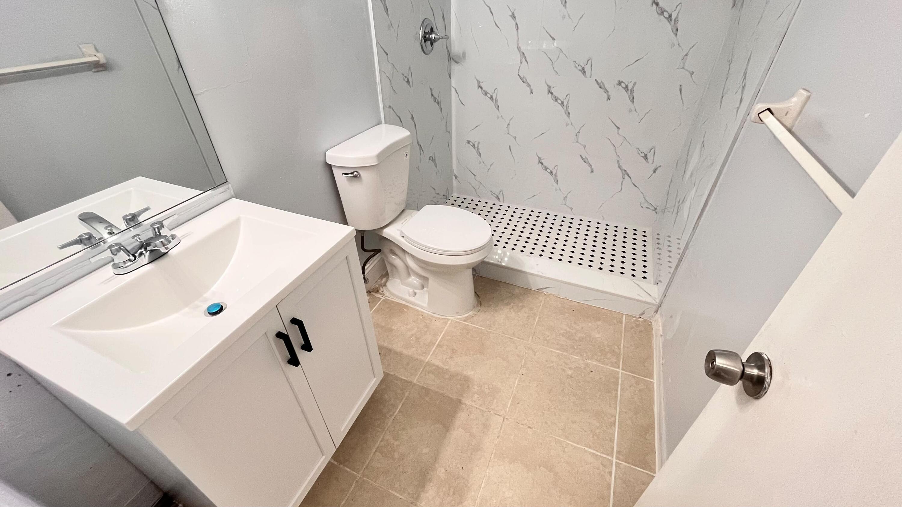 CROWN COURT INC COND DECL IN - Residential Lease