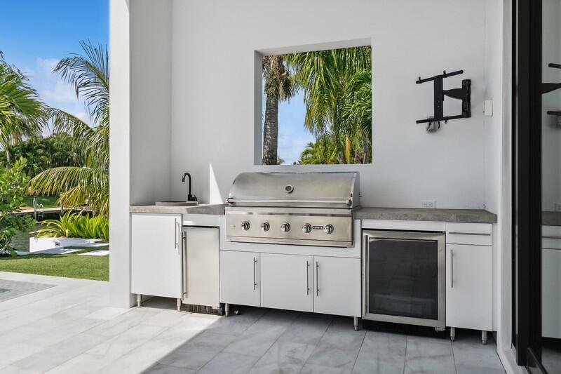 NORTH PALM BEACH VILLAGE OF 2 - Residential