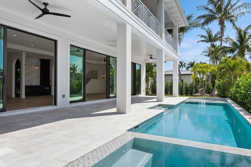 NORTH PALM BEACH VILLAGE OF 2 - Residential