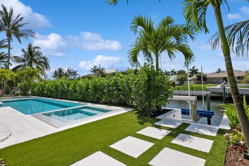 NORTH PALM BEACH VILLAGE OF 2 - Residential