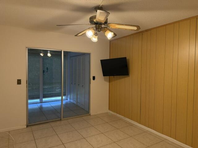 OAKRIDGE D CONDO - Residential