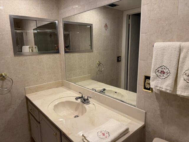 OAKRIDGE D CONDO - Residential