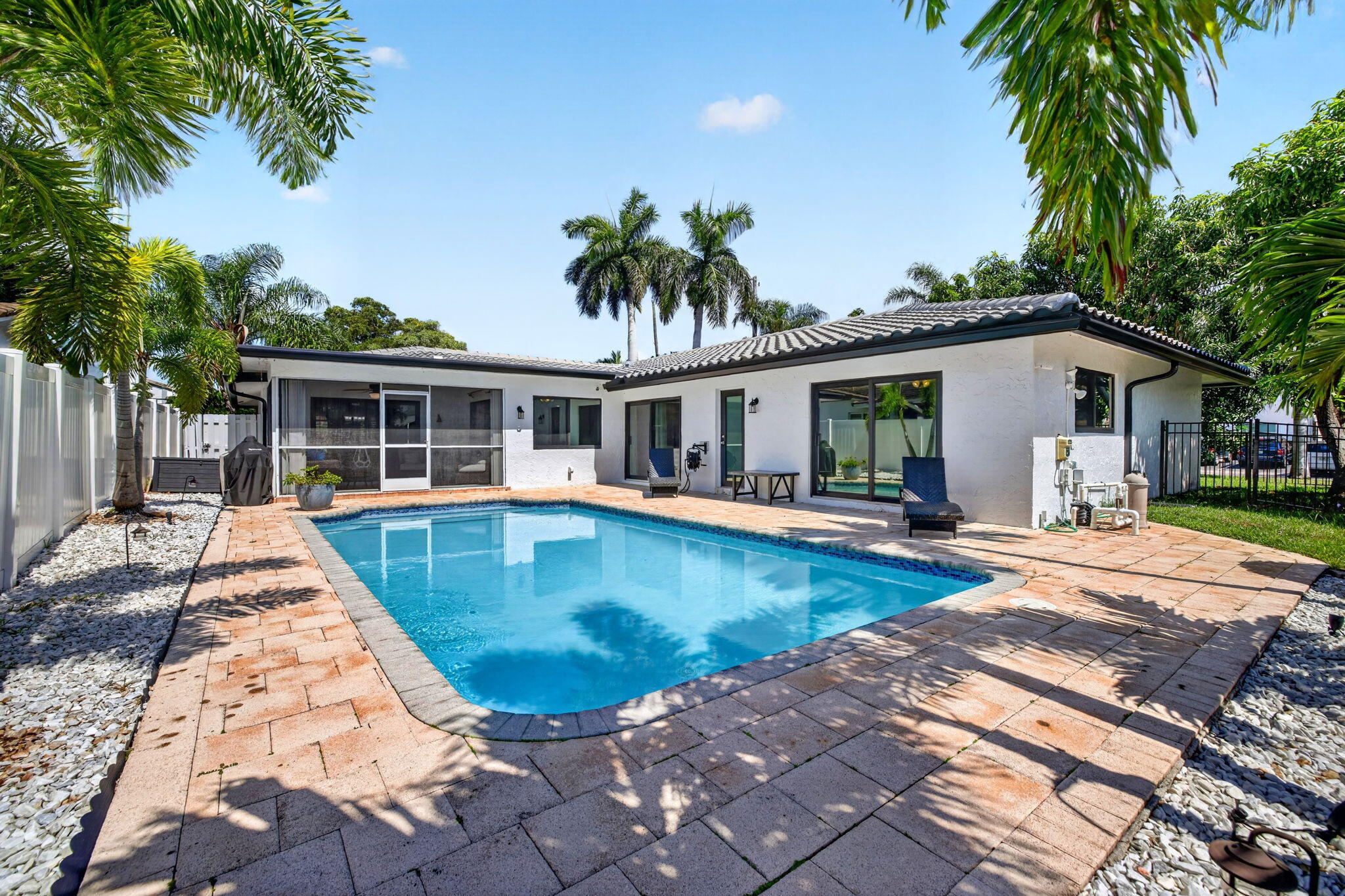 GOLF ESTATES - Residential