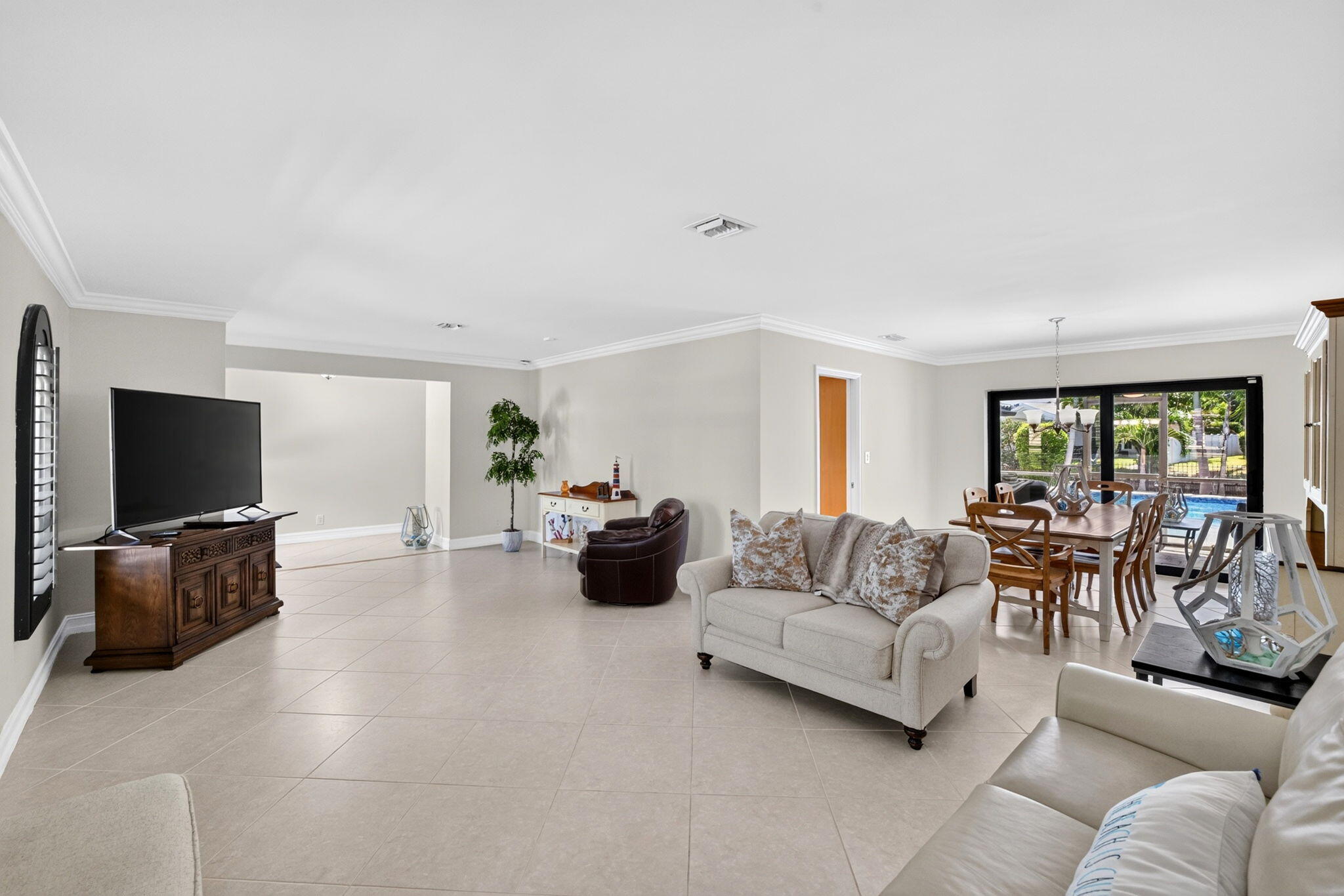 GOLF ESTATES - Residential