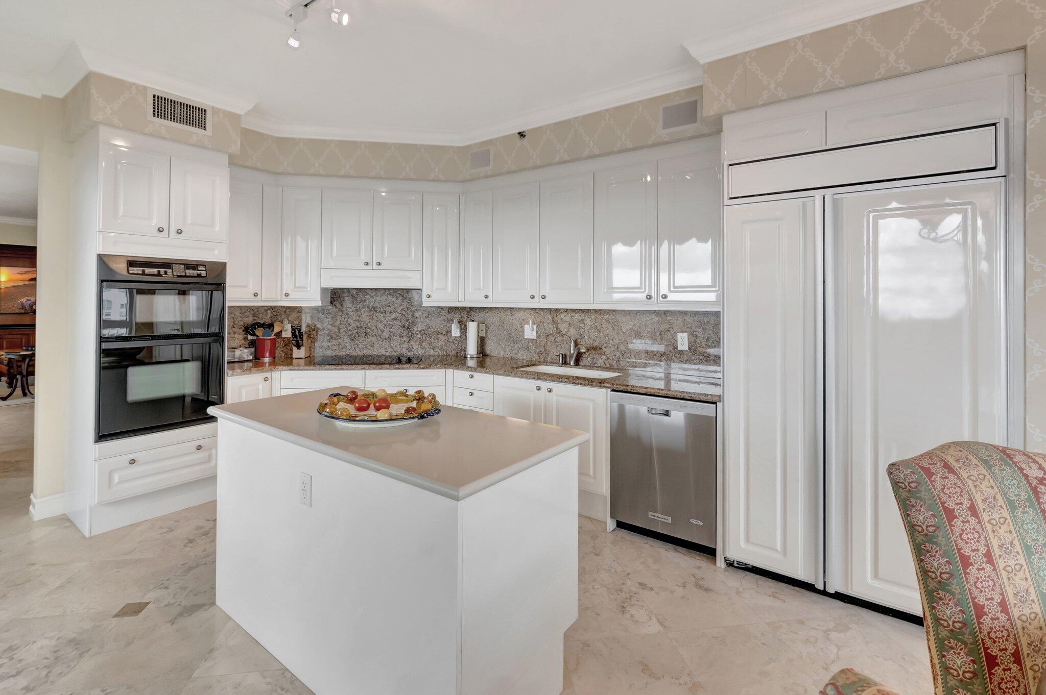 TOSCANA WEST TOWER II - Residential