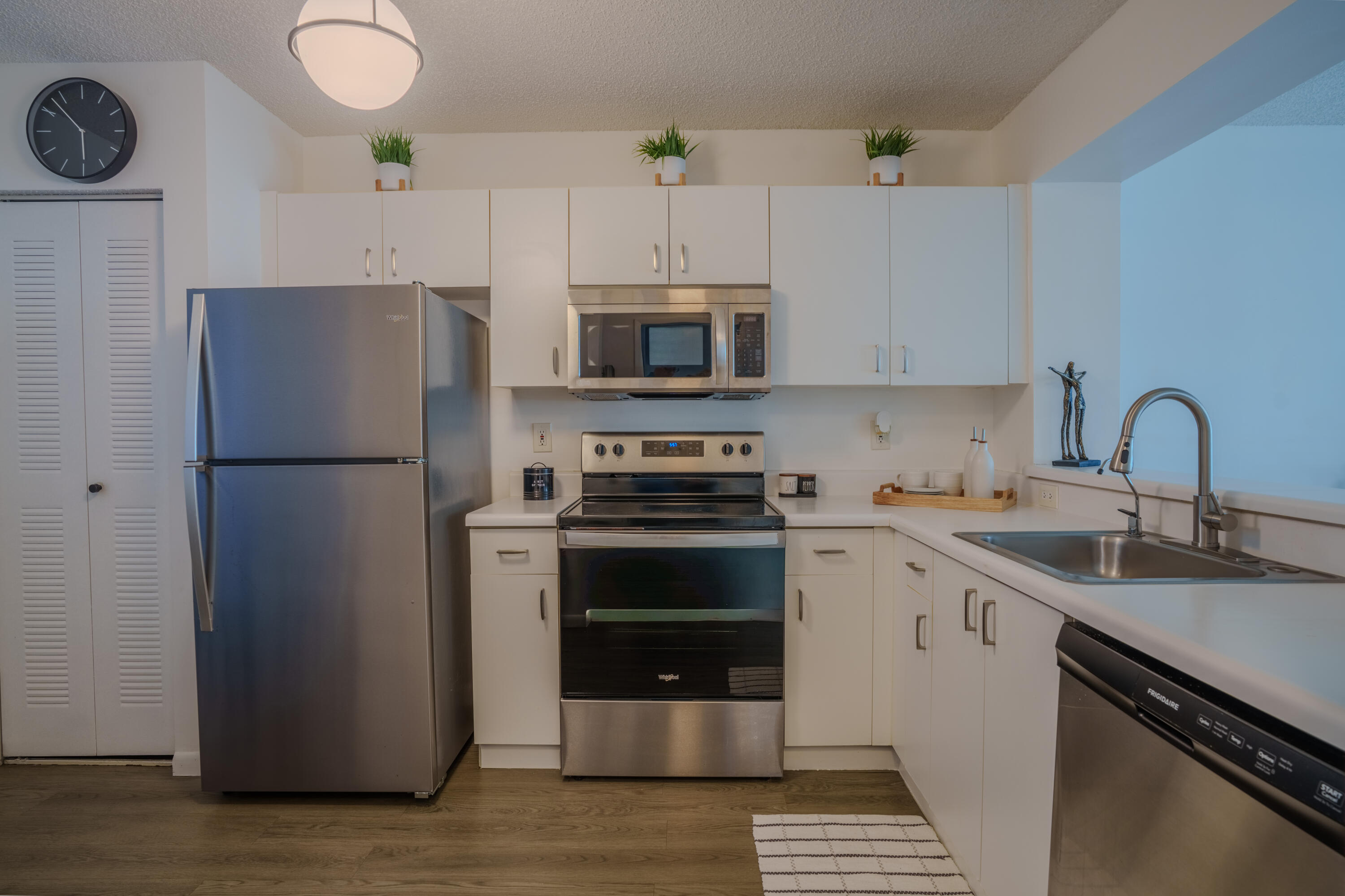 WELDON CONDOMINIUM K - Residential