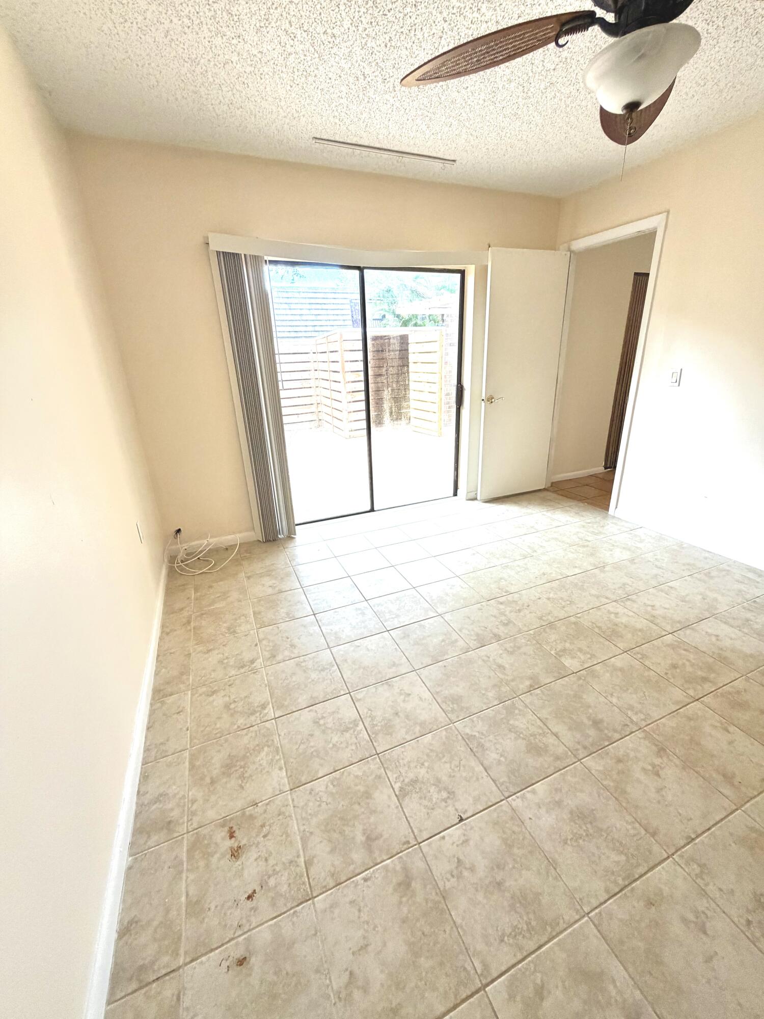 GLENWOOD TWNHS - Residential